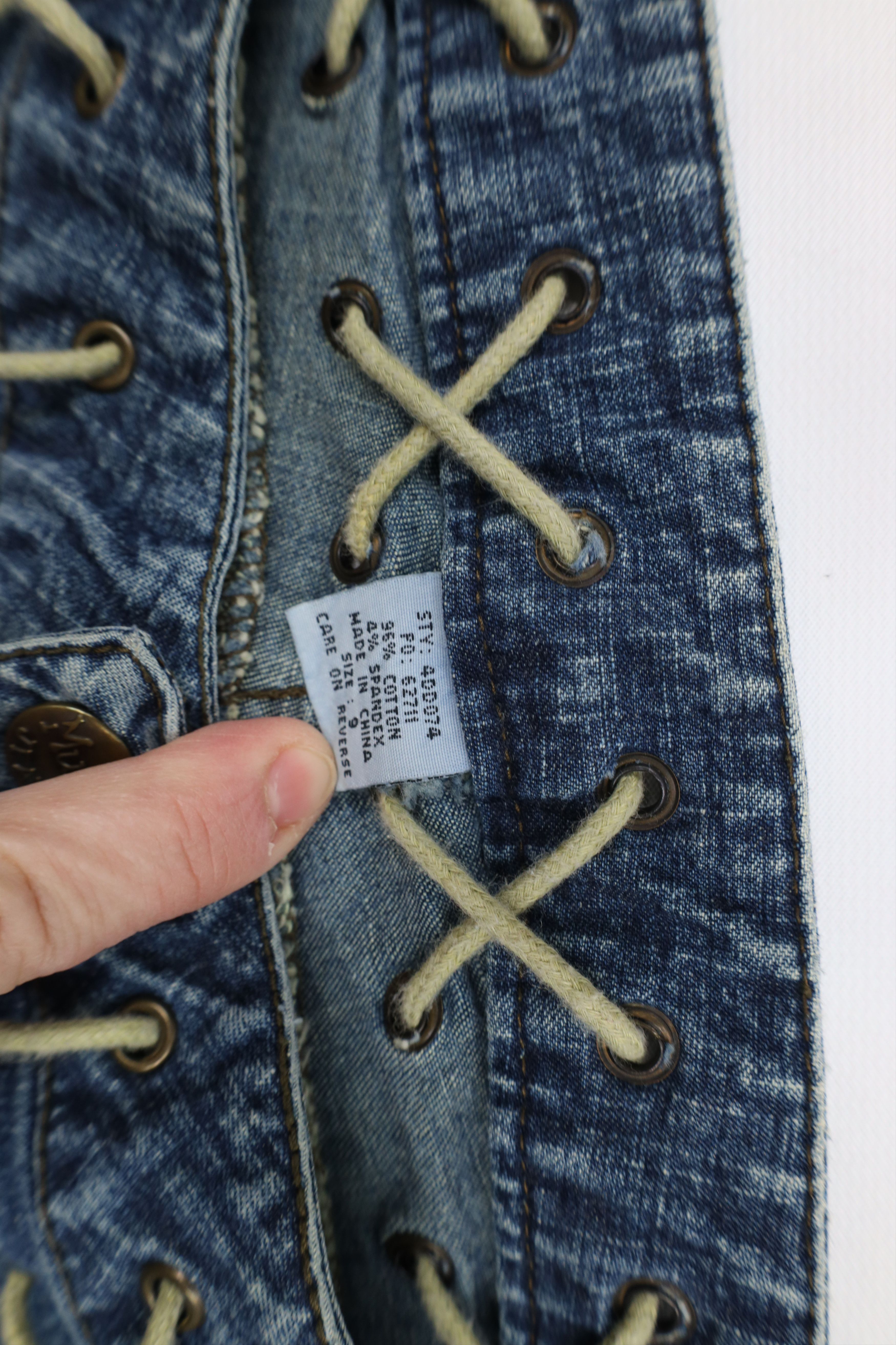 Vintage Vintage 90s Y2K Streetwear Tie Waist Flared Wide Leg Jeans Size 30" / US 8 / IT 44 - 7 Thumbnail