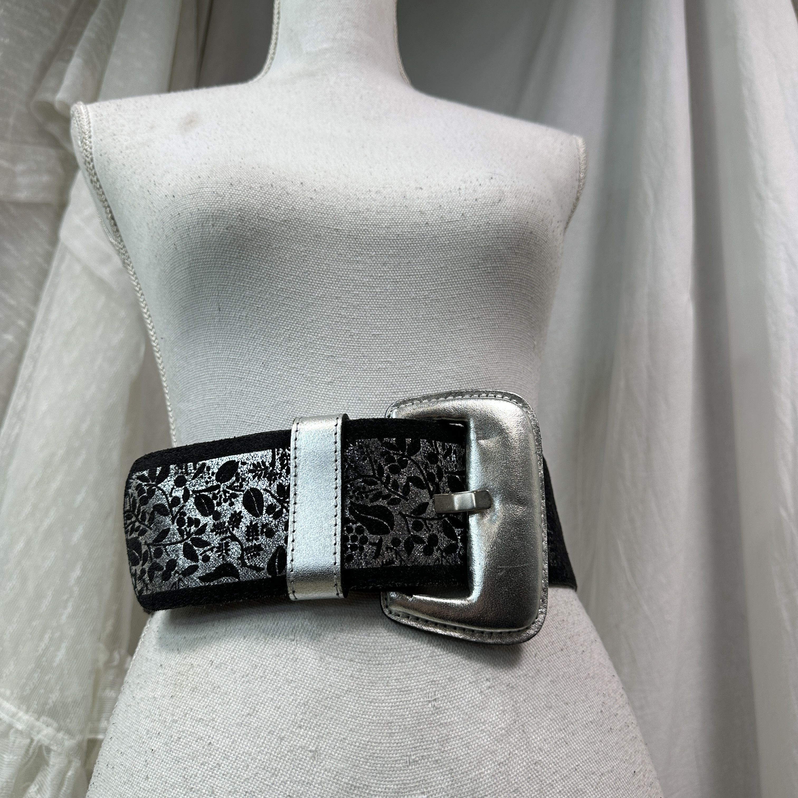 Vintage Vintage Avant Garde Grunge Oversized Waist Belt 00s Size ONE SIZE - 1 Thumbnail