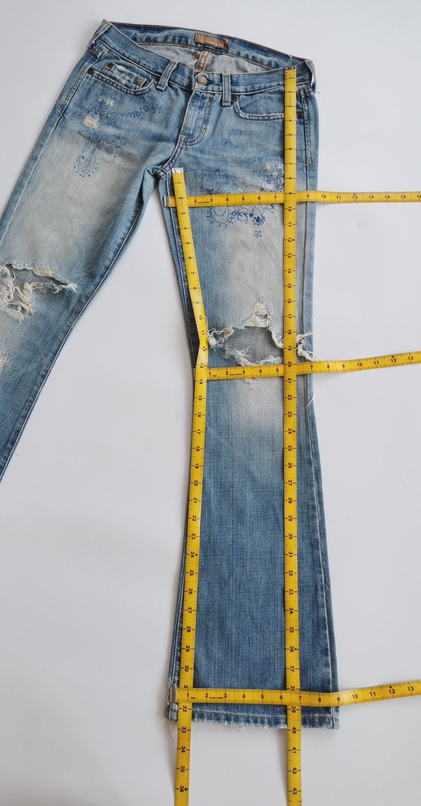 Vintage Vintage Bootcut Abercrombie Flowers Print Distressed Jeans Size 28" / US 6 / IT 42 - 11 Thumbnail