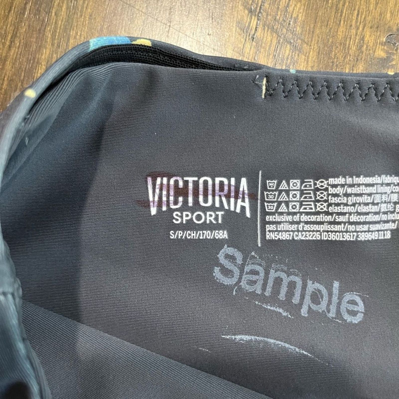 Vintage NWOT Victoria's Secret Sport Space Print Leggings - Size S Size 24" / US 00 / IT 34 - 6 Thumbnail