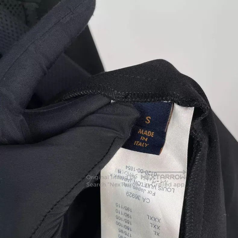 Louis Vuitton Louis Vuitton Nigo reflective logo hooded jacket Size US S / EU 44-46 / 1 - 7 Thumbnail