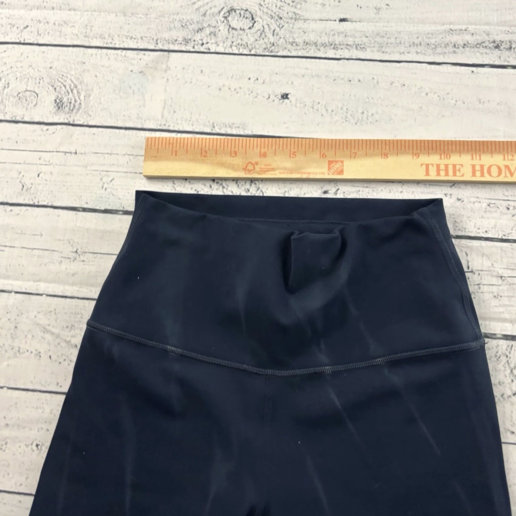 Lululemon Lululemon Wunder Train High-Rise Short 8" Women's 4 Navy Blue Size 27" / US 4 / IT 40 - 3 Thumbnail