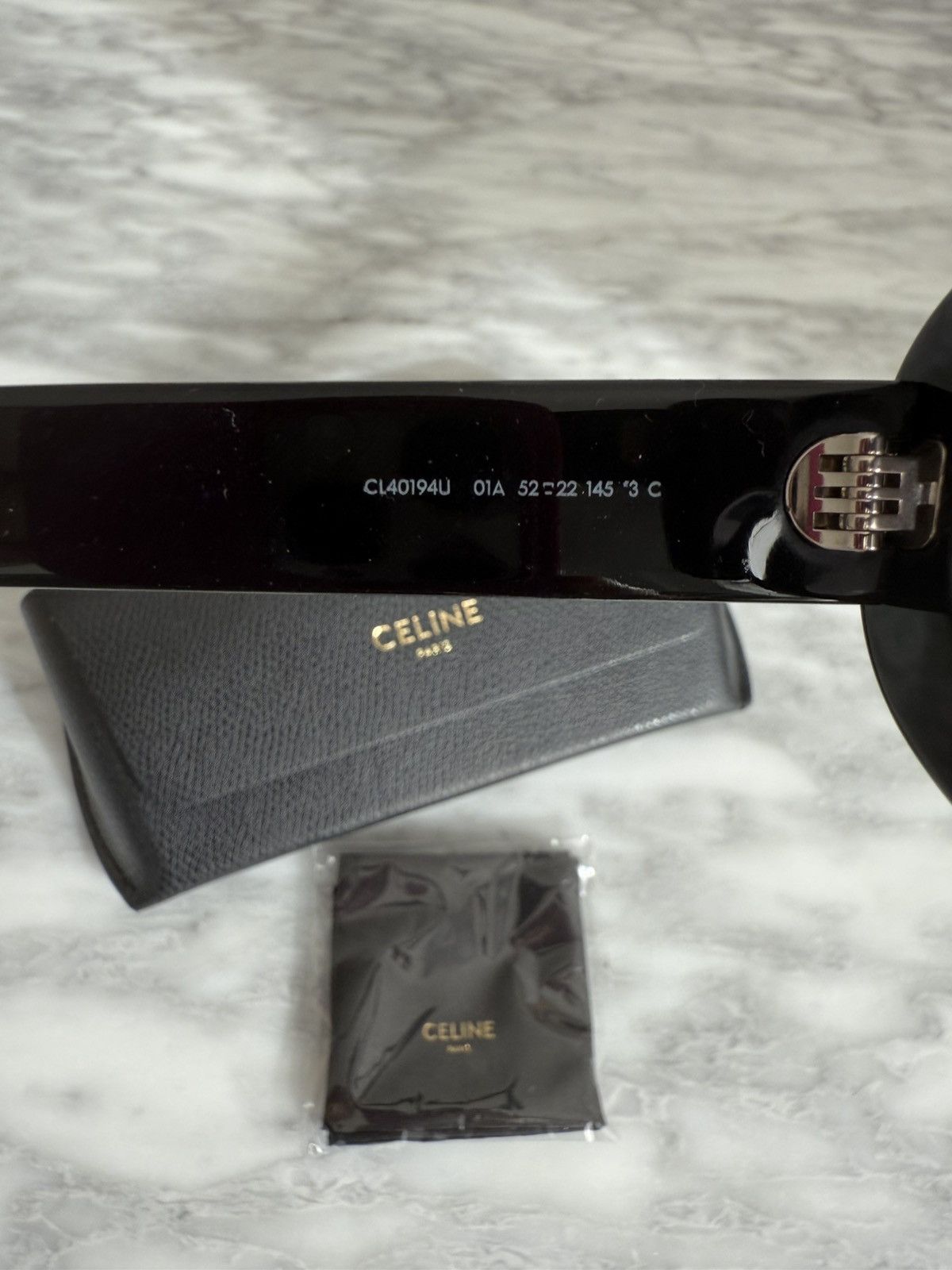 Celine Celine Triomphe Oval-frame black sunglasses Size ONE SIZE - 7 Thumbnail