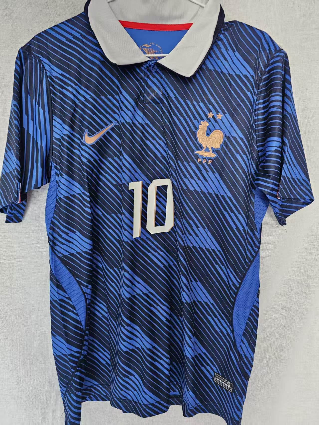 Other Kylian Mbappé Jersey France 2026 World Cup Home Size US XL / EU 56 / 4 - 1 Thumbnail
