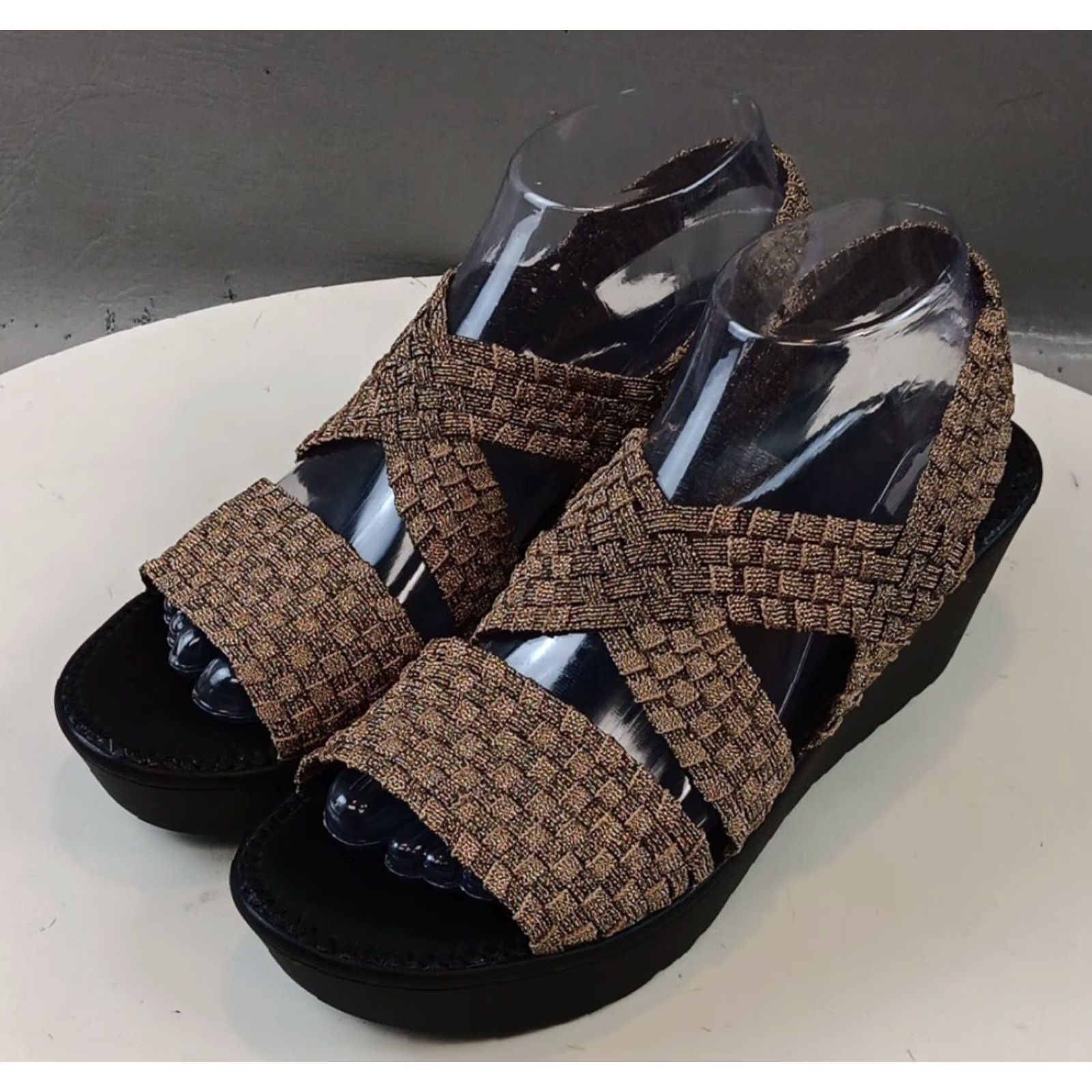 Steve Madden VINTAGE Steven by Steve Madden Wedge Sandals Women's 8.5 Gold Stretch New Size US 9 / IT 39 - 3 Thumbnail