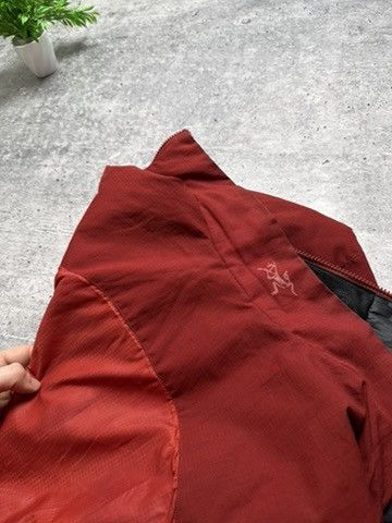 Arc'teryx Vintage Arcteryx Fission SV Atom Gorpcore Mountain Jacket Size S / US 4 / IT 40 - 9 Thumbnail