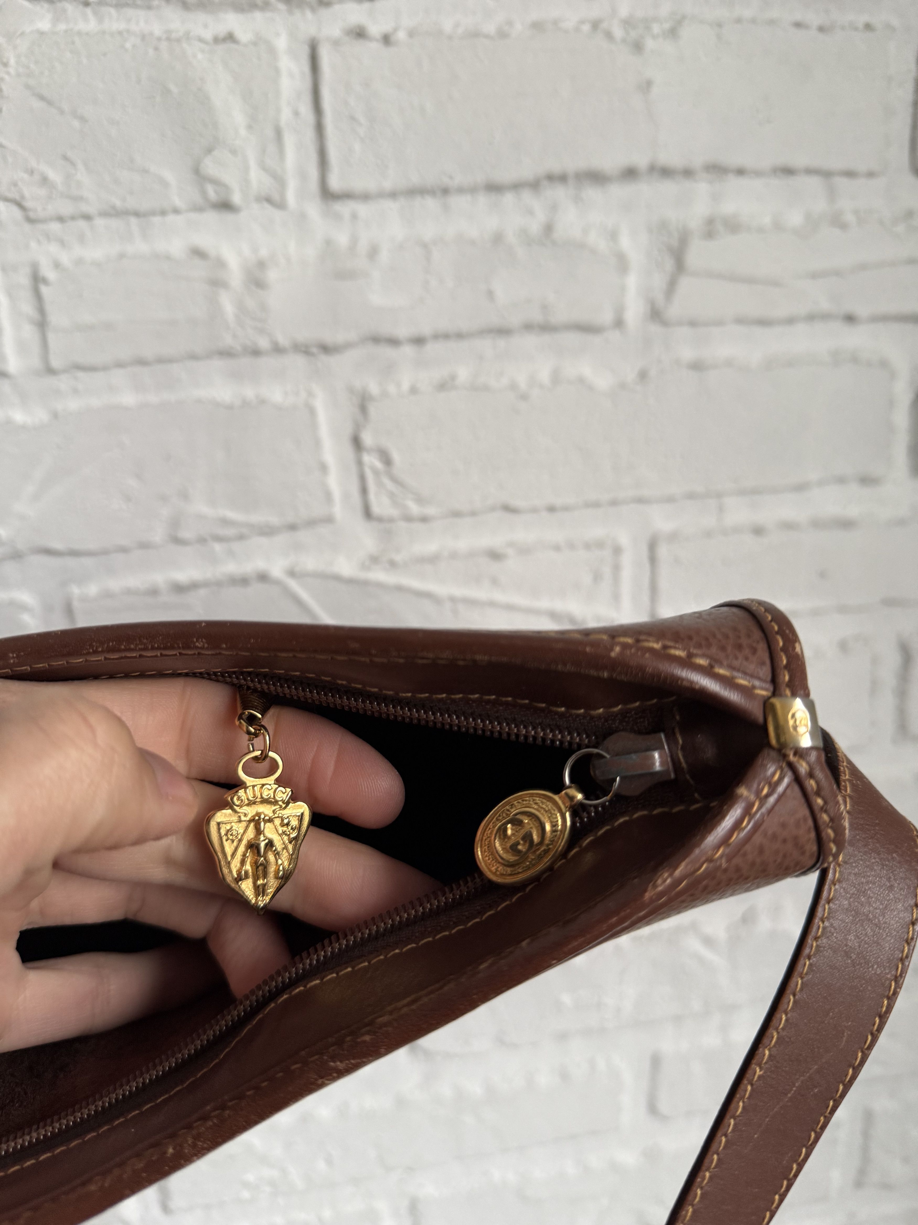 Gucci Vintage 1970s Gucci GG crest Brown shoulder bag Size ONE SIZE - 4 Thumbnail