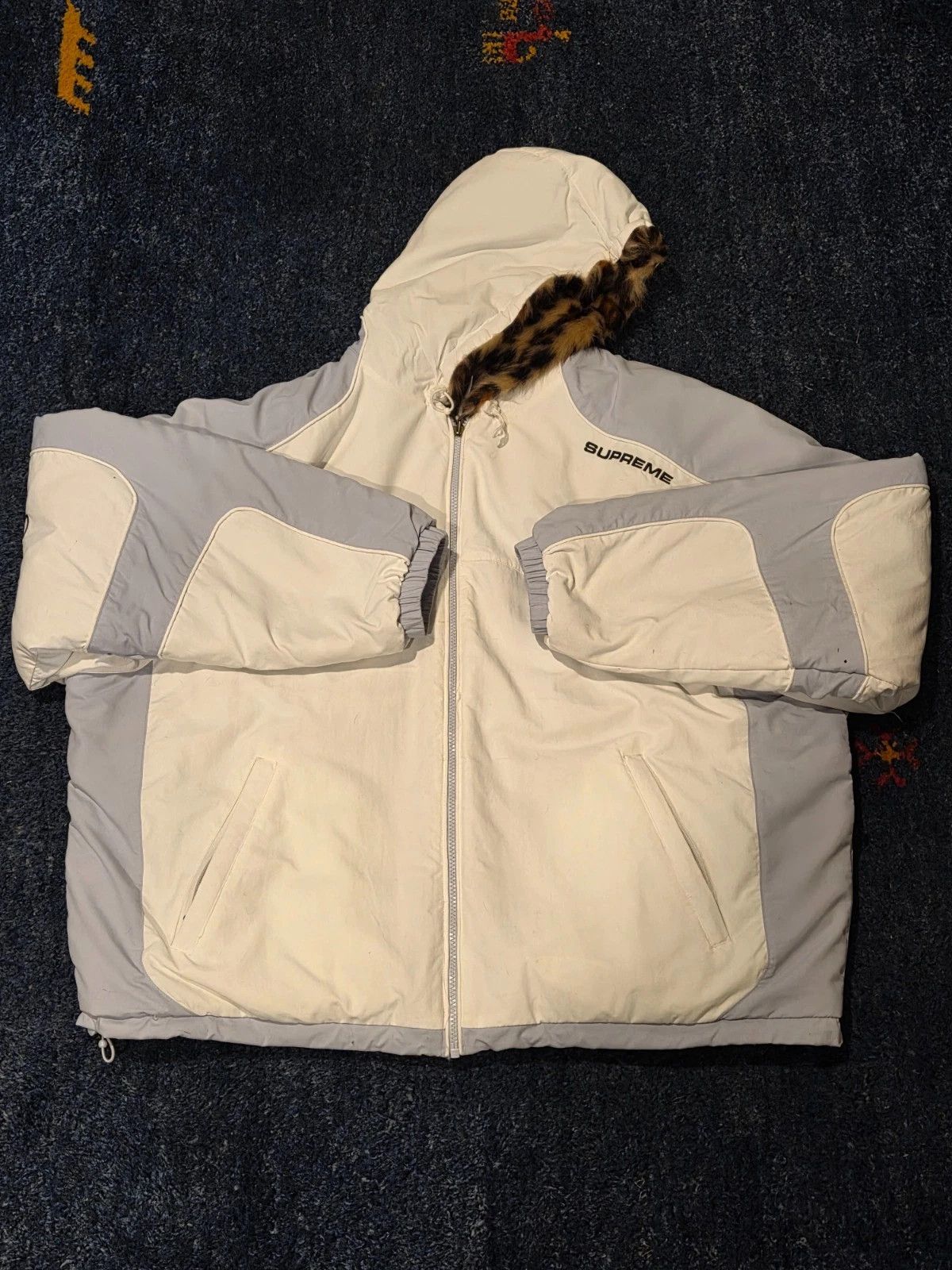 Supreme Supreme Reversible Faux Fur Puffer Jacket White XL Size US XL / EU 56 / 4 - 3 Thumbnail