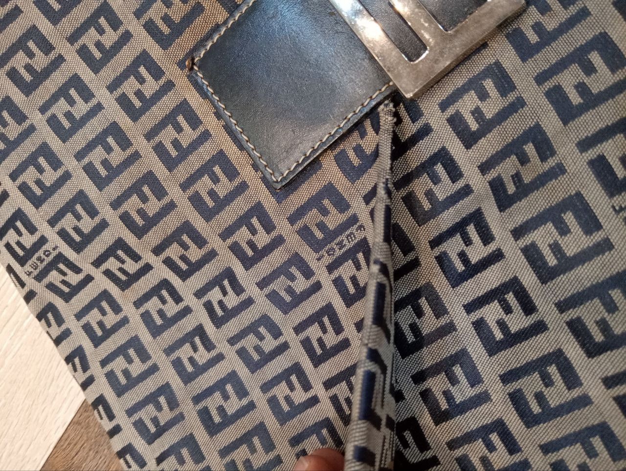 Fendi FENDI ZUCCA MONOGRAM MAMMA BAGUETTE SHOULDER BAG Size ONE SIZE - 25 Thumbnail