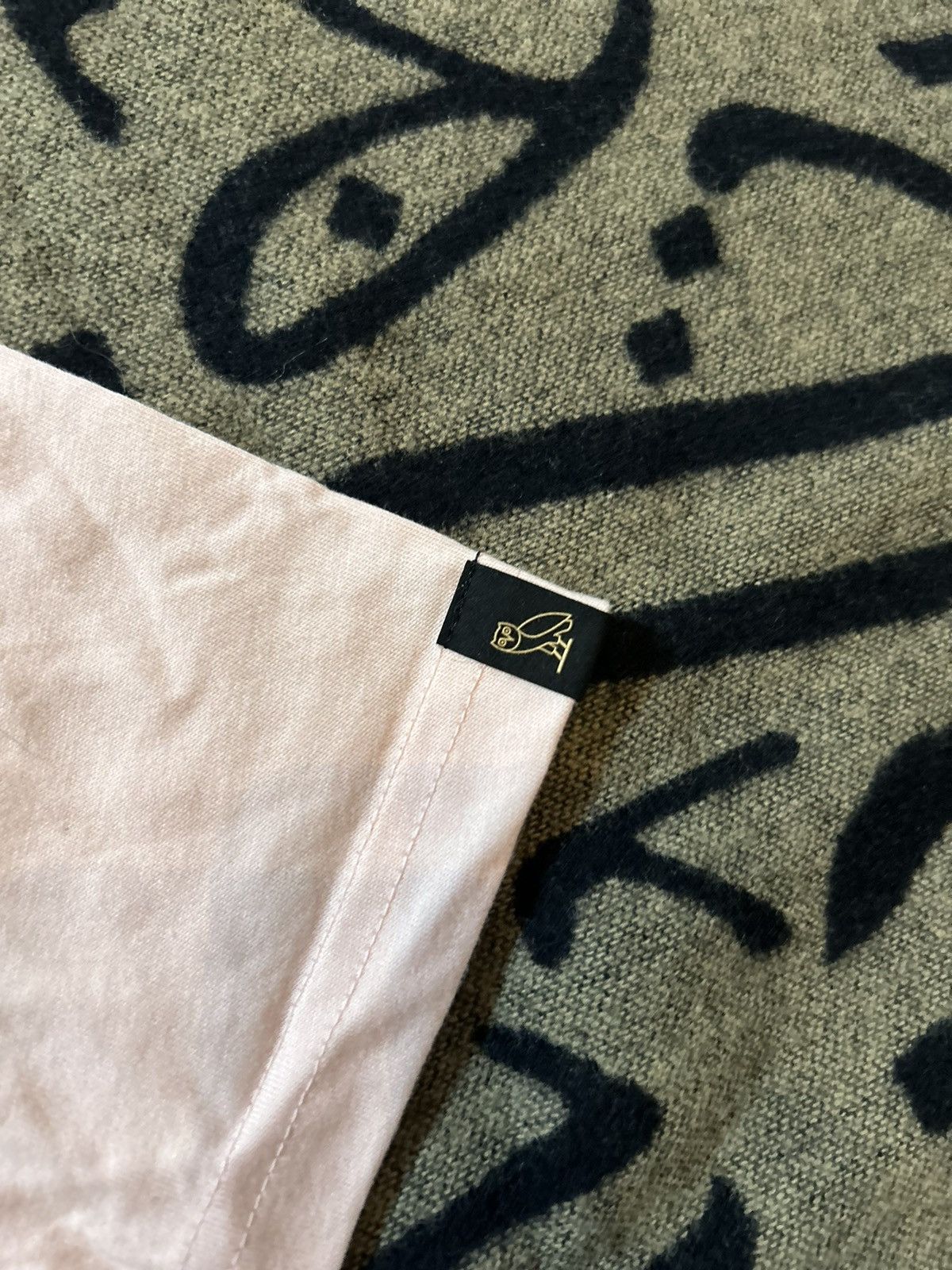 October's Very Own 2019 Omega Tshirt Size US L / EU 52-54 / 3 - 5 Thumbnail