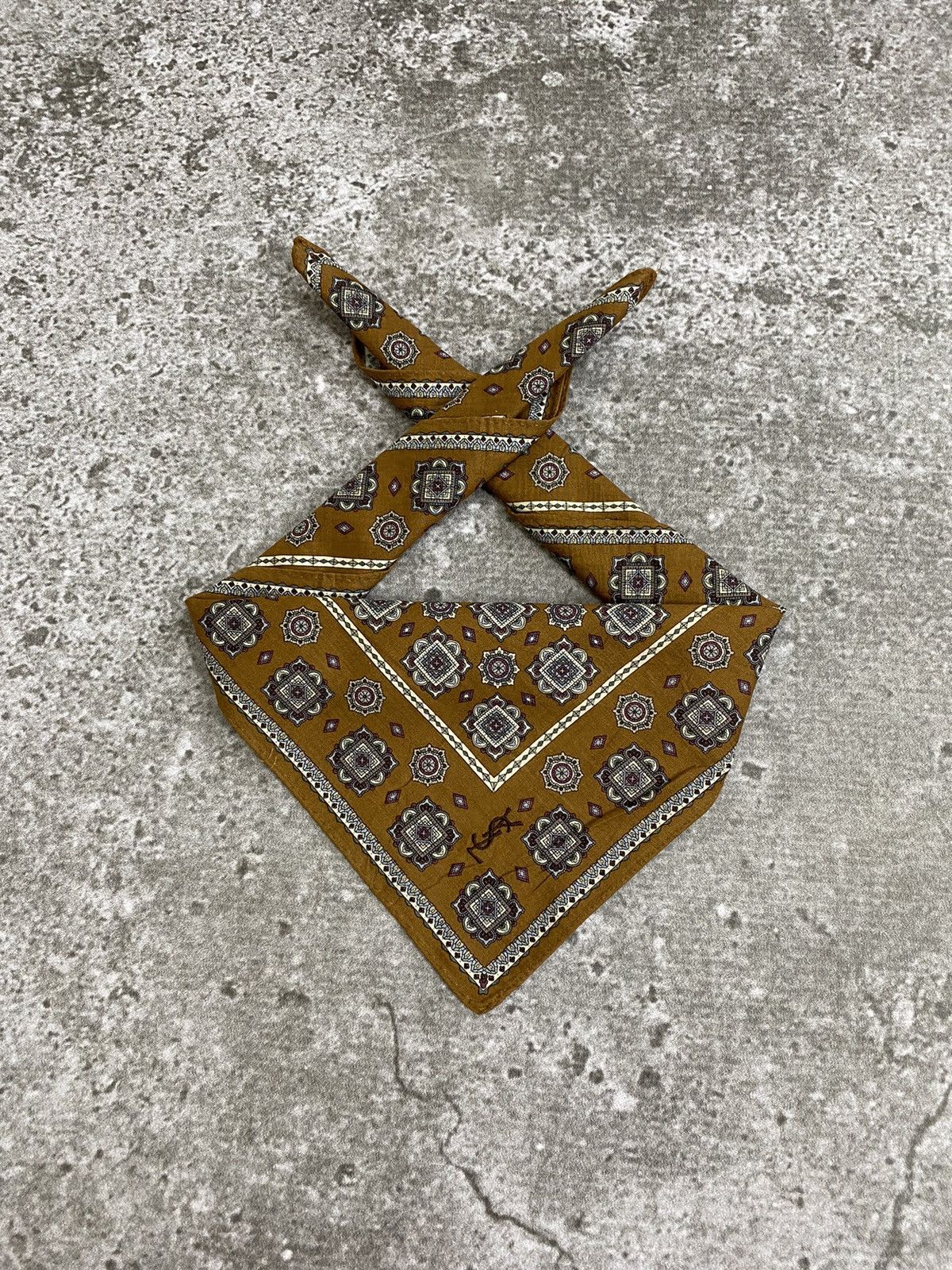 Yves Saint Laurent Yves saint laurent Handkerchief / Bandana / Neckerchief Size ONE SIZE - 1 Thumbnail