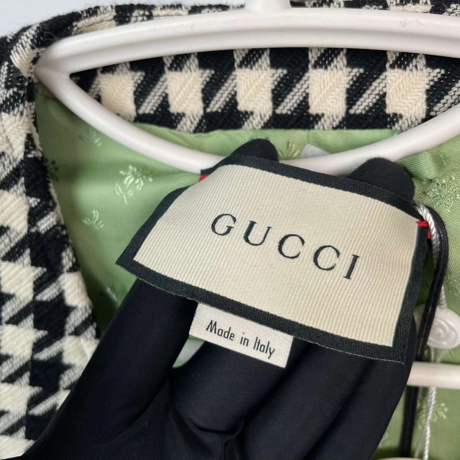 Gucci Gucci Black White Color Block Vest Men's Size 42 Size US XS / EU 42 / 0 - 3 Thumbnail
