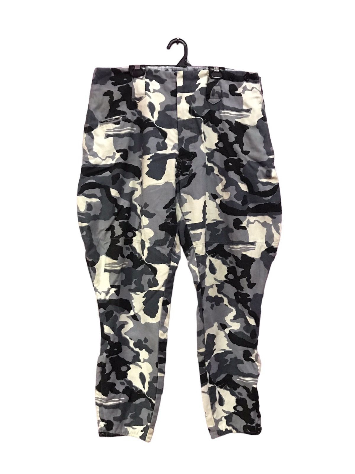 Japanese Brand Toraichi Camouflage Pants Size US 34 / EU 50 - 1 Thumbnail