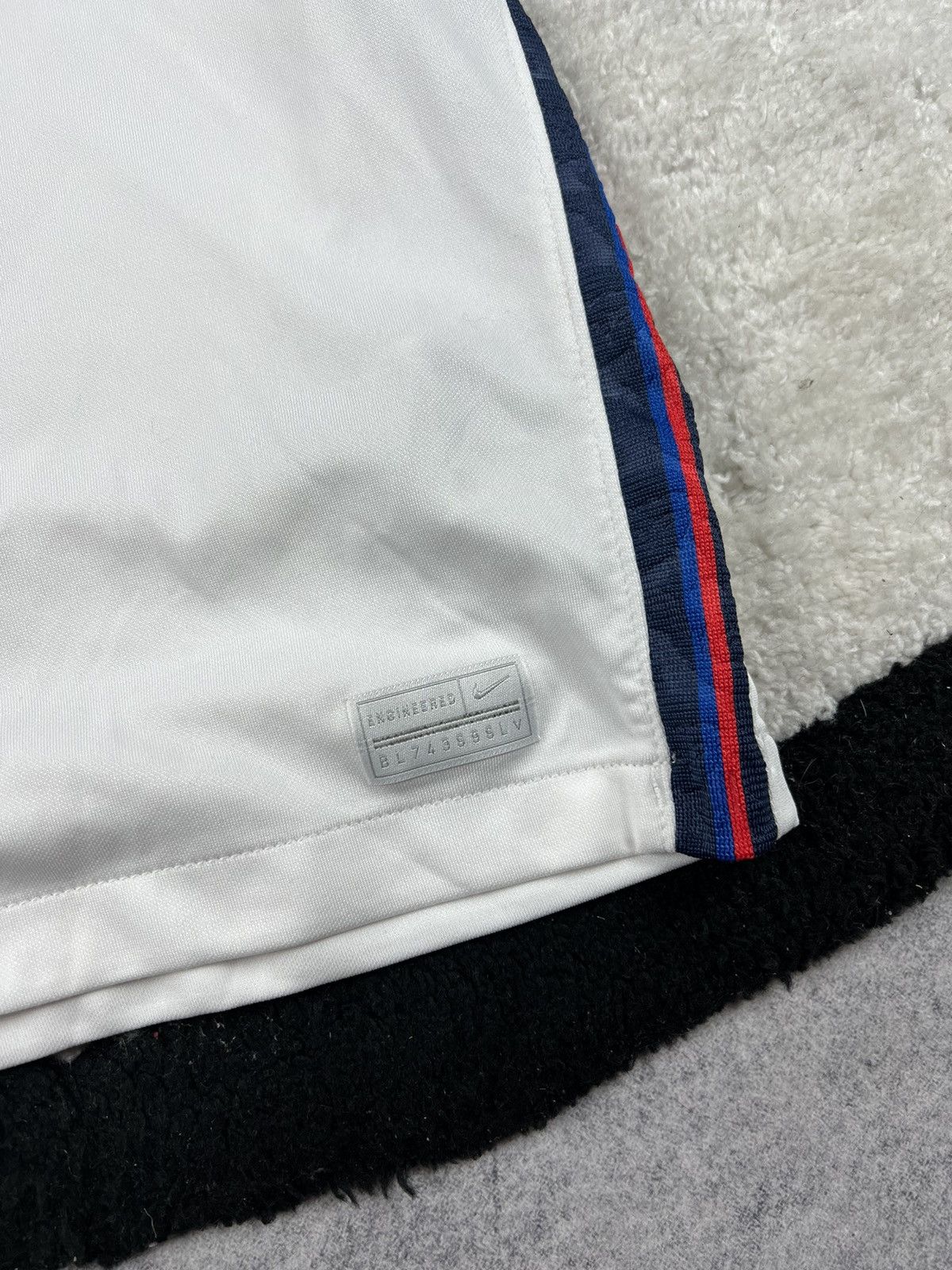 Vintage Nike England 2020/22 Football Soccer Y2K Jersey Size US S / EU 44-46 / 1 - 7 Thumbnail