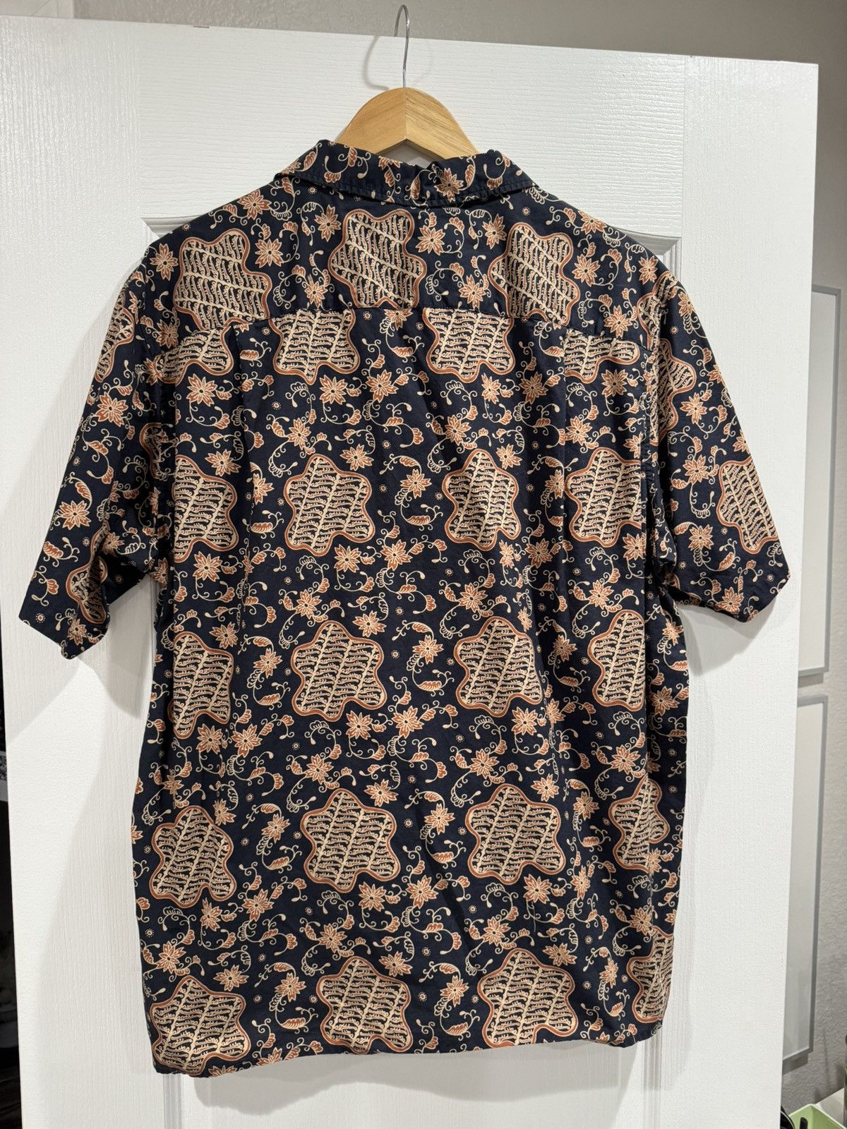 Uniqlo Uniqlo Hawaii Extra Fine Cotton Short Sleeve Shirt Size US XL / EU 56 / 4 - 2 Thumbnail