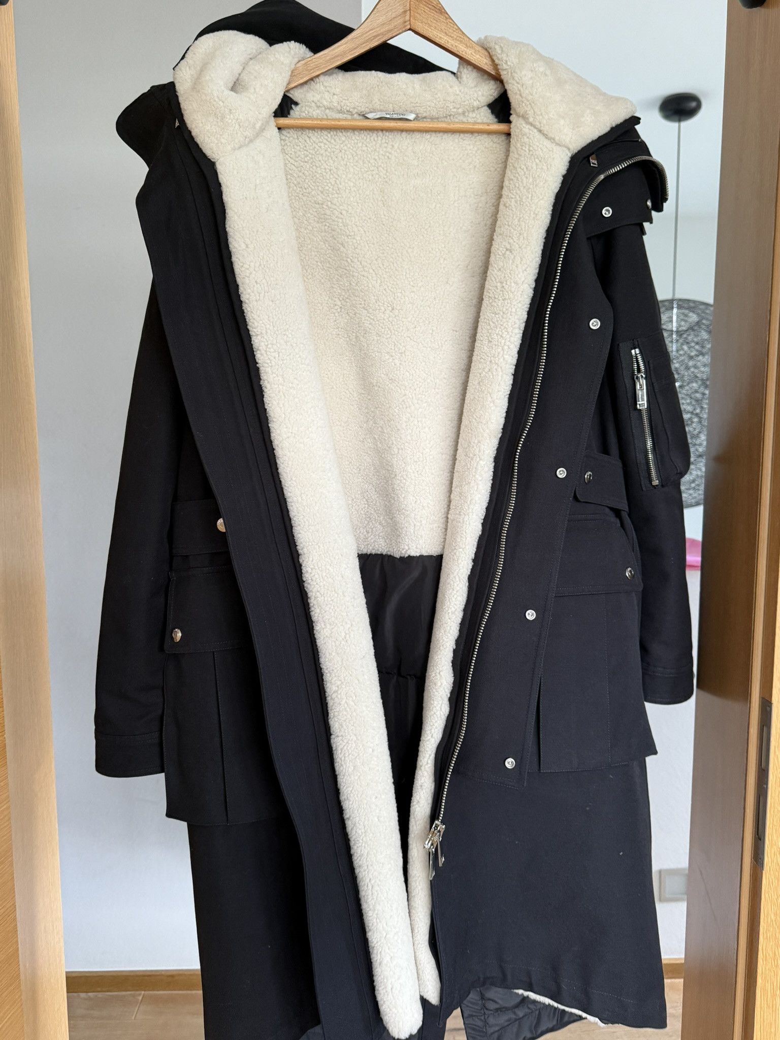 Valentino Valentino Garavani Shearling detailed parka Size US M / EU 48-50 / 2 - 6 Thumbnail