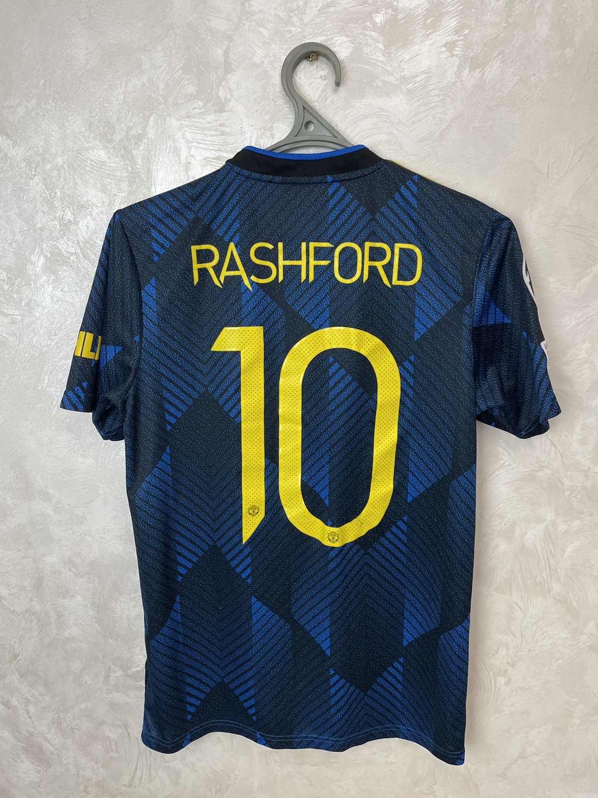 Adidas Rashford #10 Manchester United 2021/22 third shirt Adidas Size US S / EU 44-46 / 1 - 1 Thumbnail