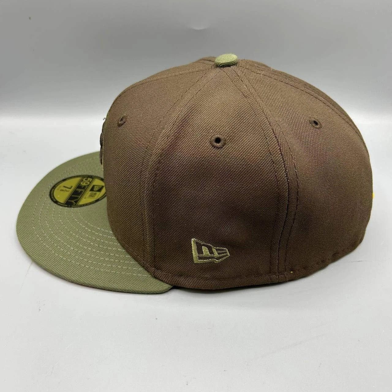 New Era Chicago Cubs Hat Men 7 3/8 Brown Green MLB Fitted Cap New Size ONE SIZE - 7 Thumbnail