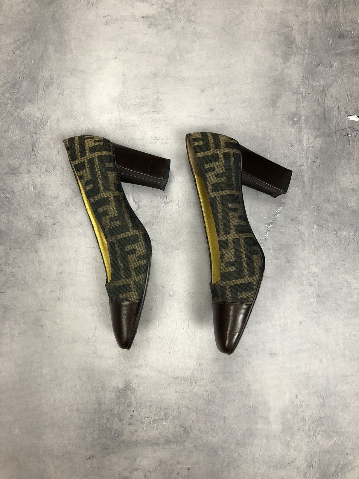 Fendi × Vintage FENDI heel pumps Zucca Canvas Leather Black FF logo 36 Size US 6 / IT 36 - 12 Thumbnail