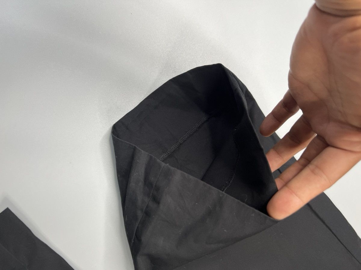Louis Vuitton Grail Louis Vuitton Matte Black LV Logo waist buckle Trouser Size US 34 / EU 50 - 15 Thumbnail