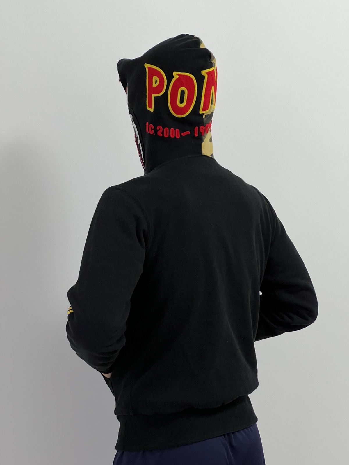 Bape Reversible camouflage with black Bape Shark print hoodie Size US S / EU 44-46 / 1 - 5 Thumbnail