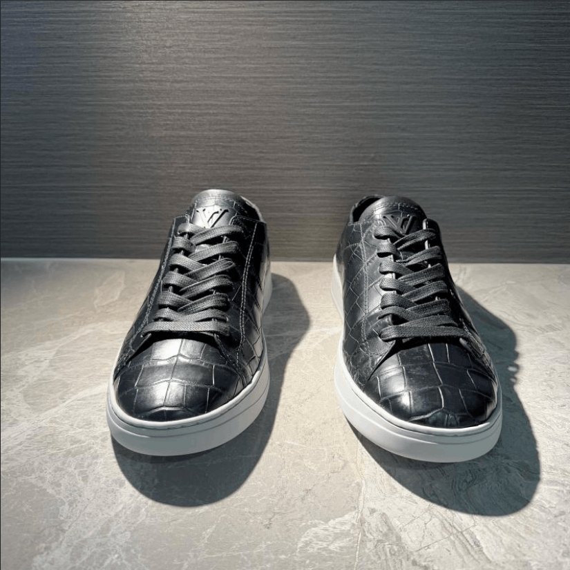 Louis Vuitton Louis Vuitton low-top fashion skate shoes Size US 10 / EU 43 - 2 Thumbnail