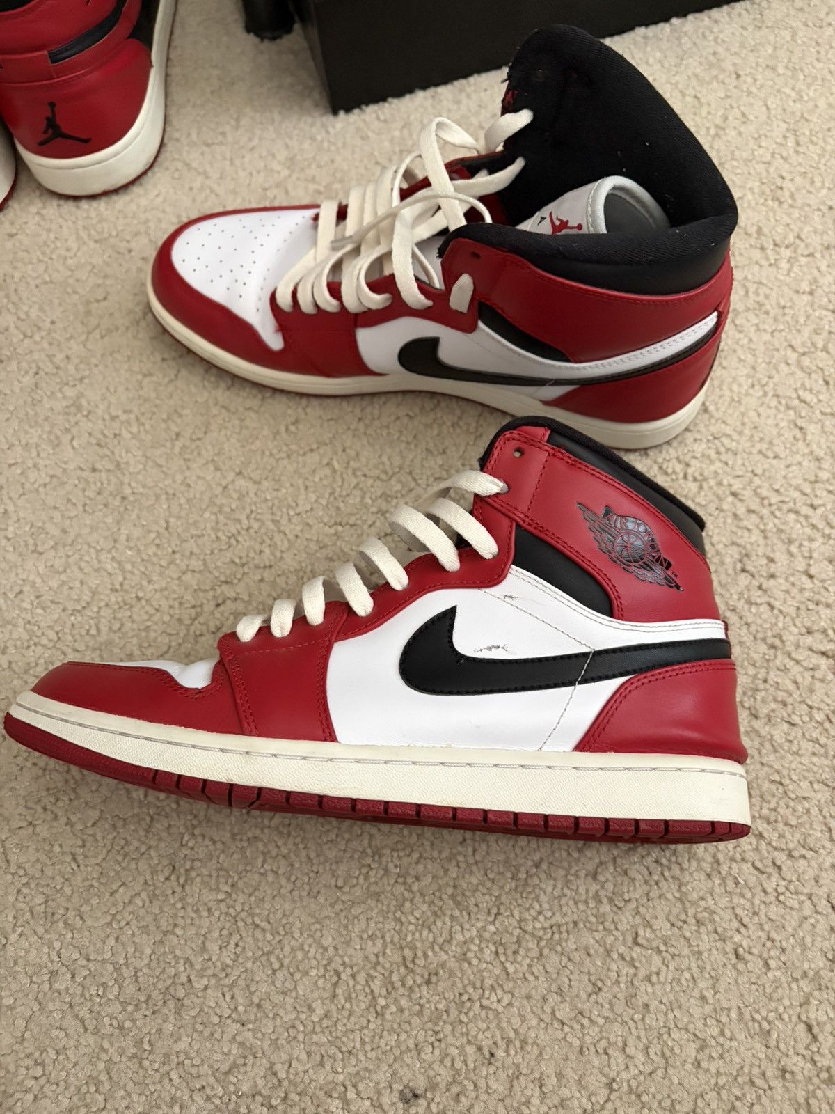 Jordan Brand Air Jordan 1 Retro High 2013 Chicago 2013 Size US 11 / EU 44 - 8 Thumbnail