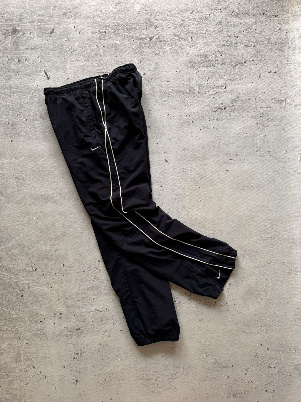 Nike × Vintage NIKE VINTAGE BASIC LOGO OVERSIZE BAGGY PANTS Size US 32 / EU 48 - 1 Thumbnail
