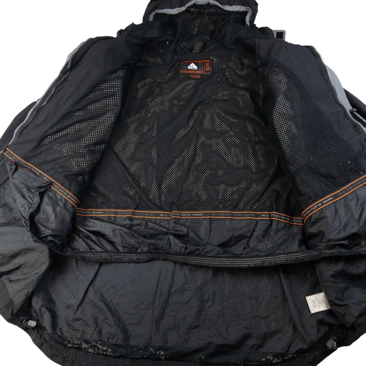 Nike ACG Vintage Nike ACG Zip Up Snowboarding Jacket Size XL Size US XL / EU 56 / 4 - 4 Thumbnail