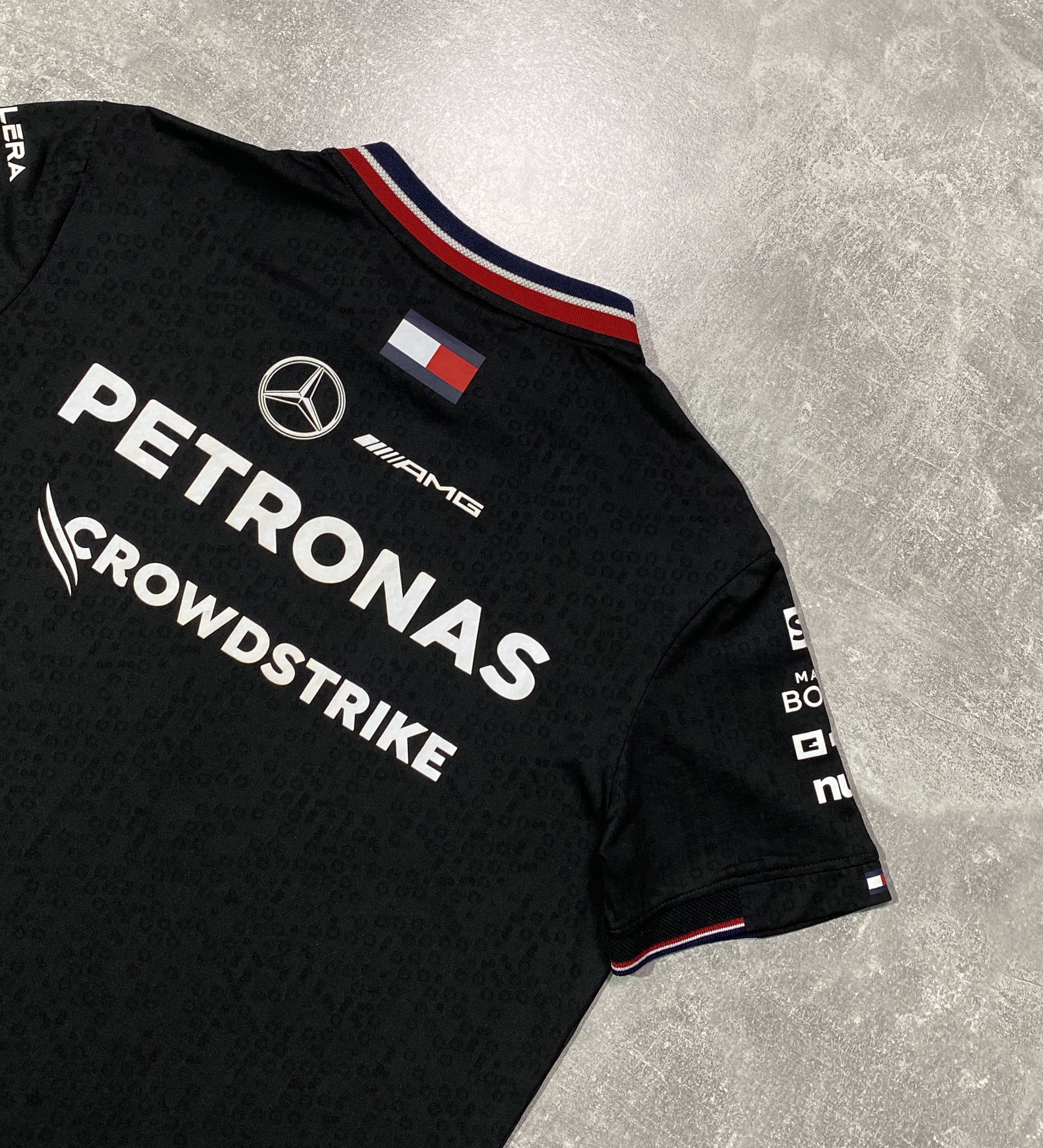 Vintage Vintage Y2K AMG Mercedes PETRONAS F1 Racing T-shirt Size US S / EU 44-46 / 1 - 3 Thumbnail