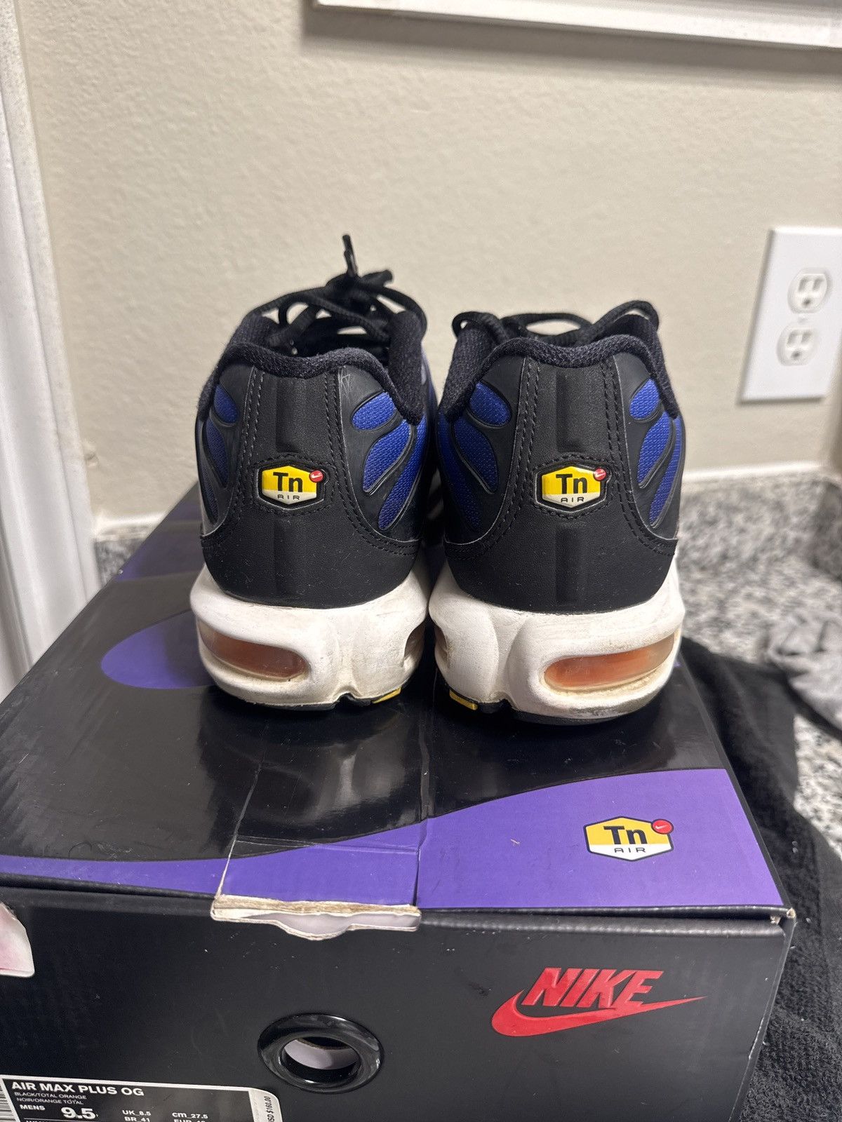 Nike Air Max Plus OG 2018 Size US 9.5 / EU 42-43 - 5 Thumbnail