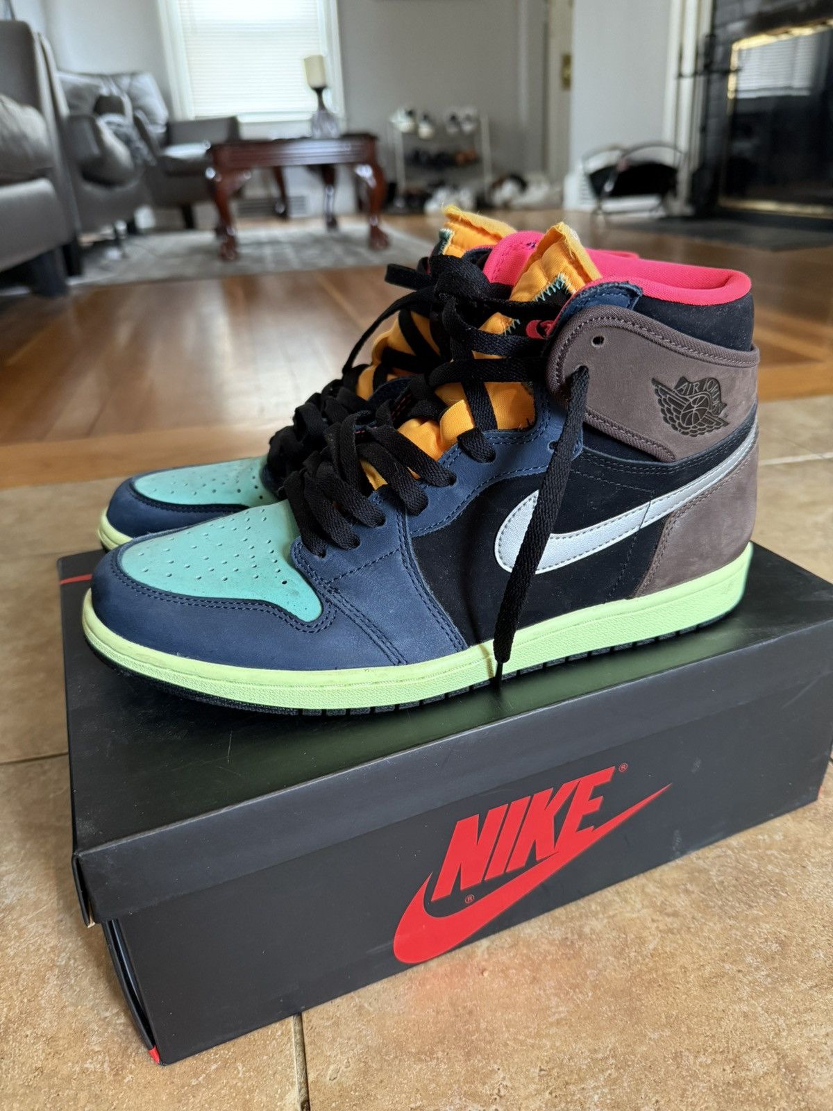 Jordan Brand × Nike Jordan 1 Retro HIGH OG - Baroque - 555088 201 Size US 10.5 / EU 43-44 - 1 Thumbnail
