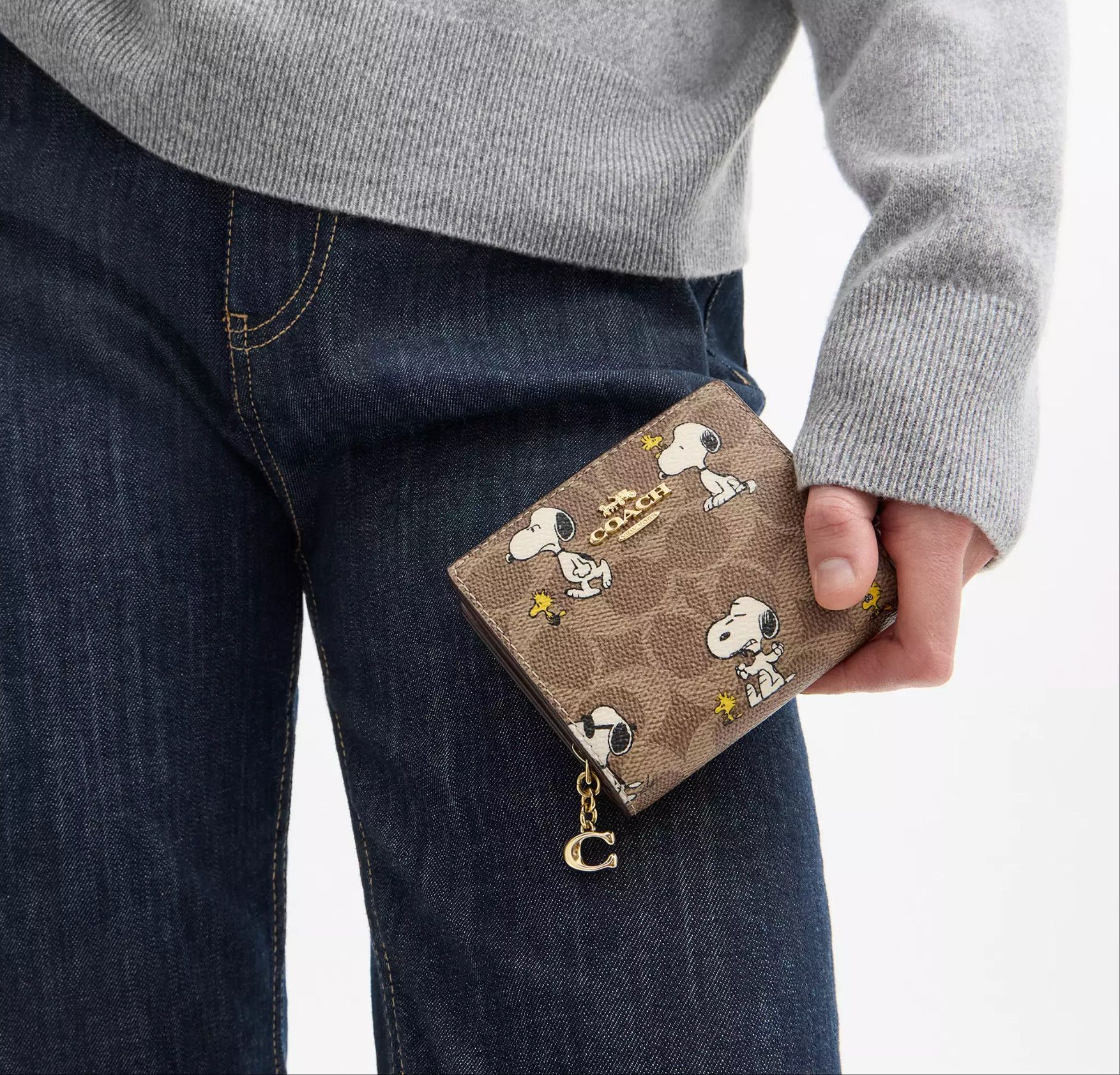 Coach Coach X Peanuts Snap Wallet With Snoopy Print CBN32 Size ONE SIZE - 8 Thumbnail