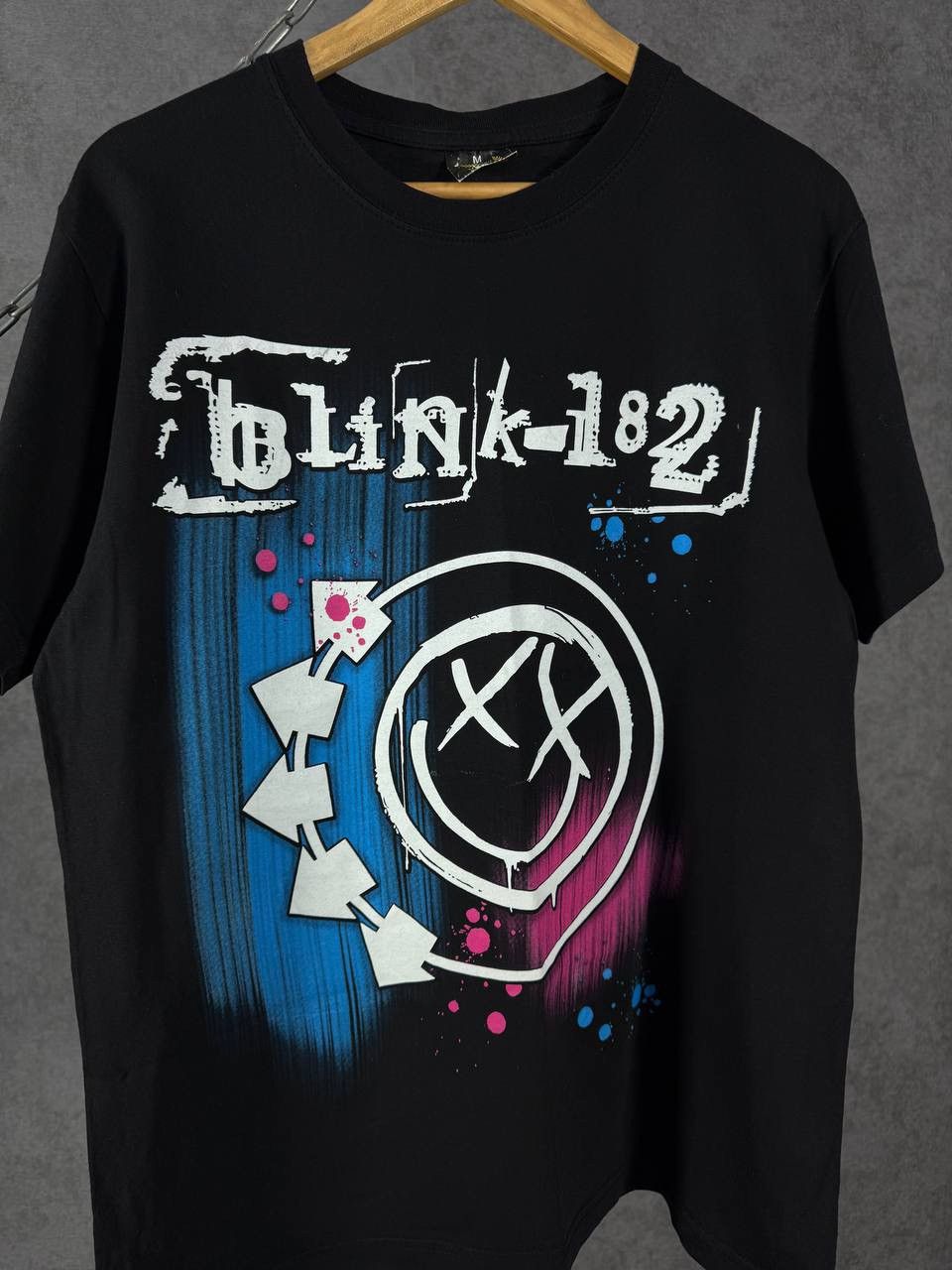 Band Tees Blink 182 rock band tee Size US M / EU 48-50 / 2 - 4 Thumbnail