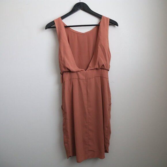 Aritzia Aritzia Wilfred Leila Mini Crepe Pleated Dress Peach Salmon Size XS / US 0-2 / IT 36-38 - 3 Thumbnail