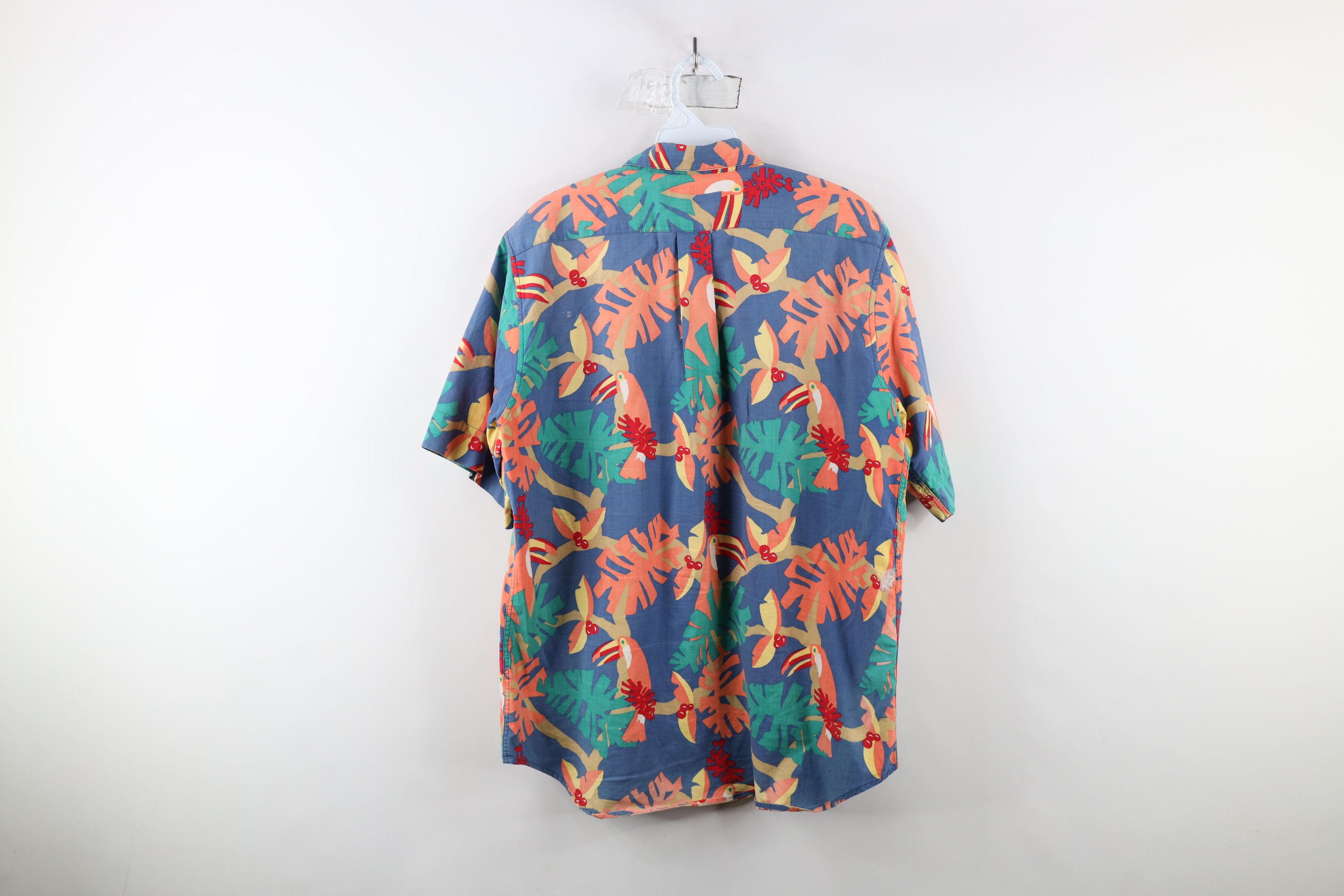 Vintage Vintage 90s Streetwear Rainbow Toucan Hawaiian Button Shirt Size US S / EU 44-46 / 1 - 10 Thumbnail