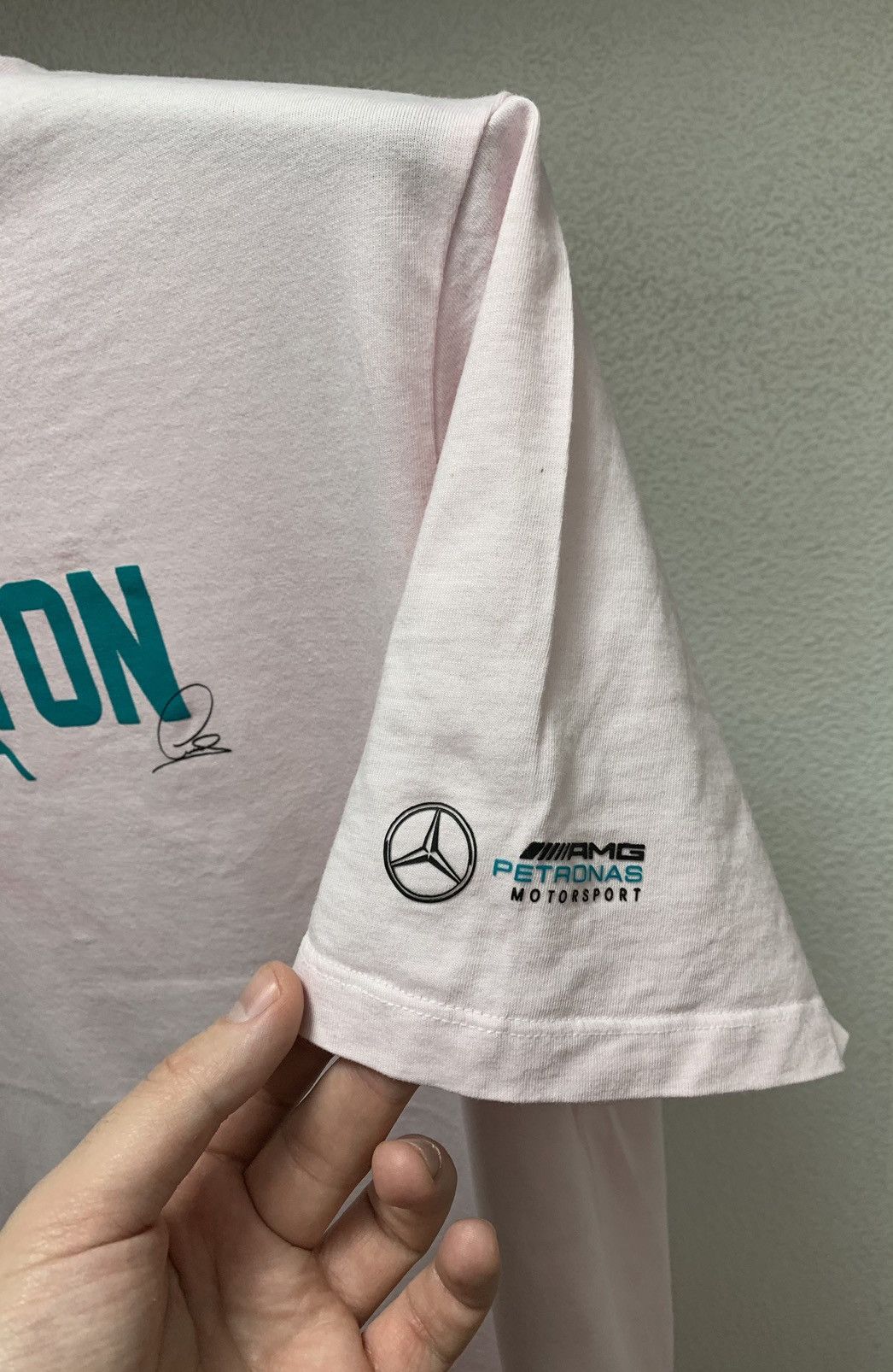 Hamilton Mercedes Benz petronas Hamilton 2xl xxl pink t-shirt Size US XXL / EU 58 / 5 - 4 Thumbnail