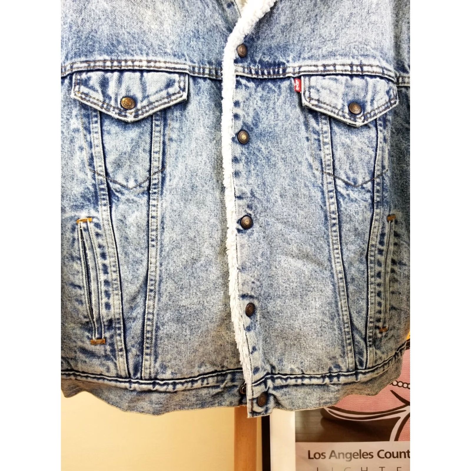 Levi's VINTAGE LEVI'S 90'S ACID WASHED SHERPA LINING TRUCKER DENIM JACKET SZ LARGE MEN'S JACKET BLUE/Denim - L - Bomber Style Size US L / EU 52-54 / 3 - 3 Thumbnail