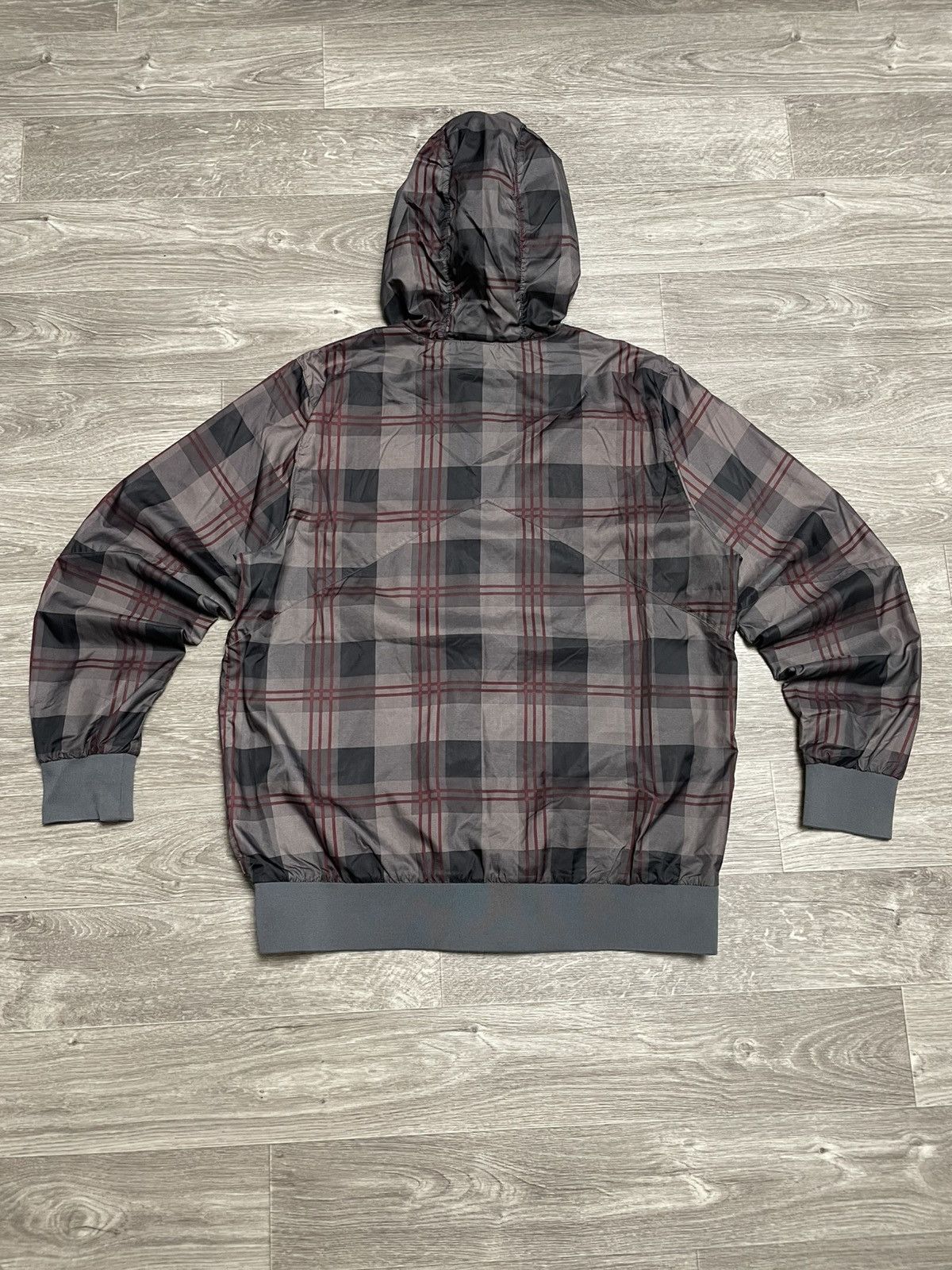 Nike SB Vintage Nike 6.0 Skateboarding Checkered Windbreaker Jacket Size US XL / EU 56 / 4 - 14 Thumbnail