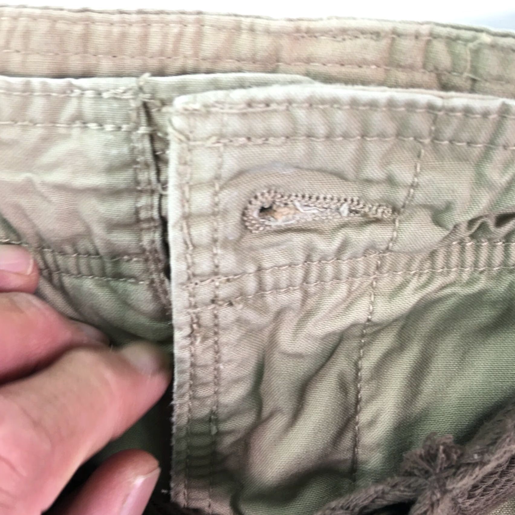 Arrow VINTAGE Vintage Cargo Mens Narrow Loomed Flat Front Solid Khaki Tan Shorts Size 42 Size US 44 / EU 60 - 4 Thumbnail