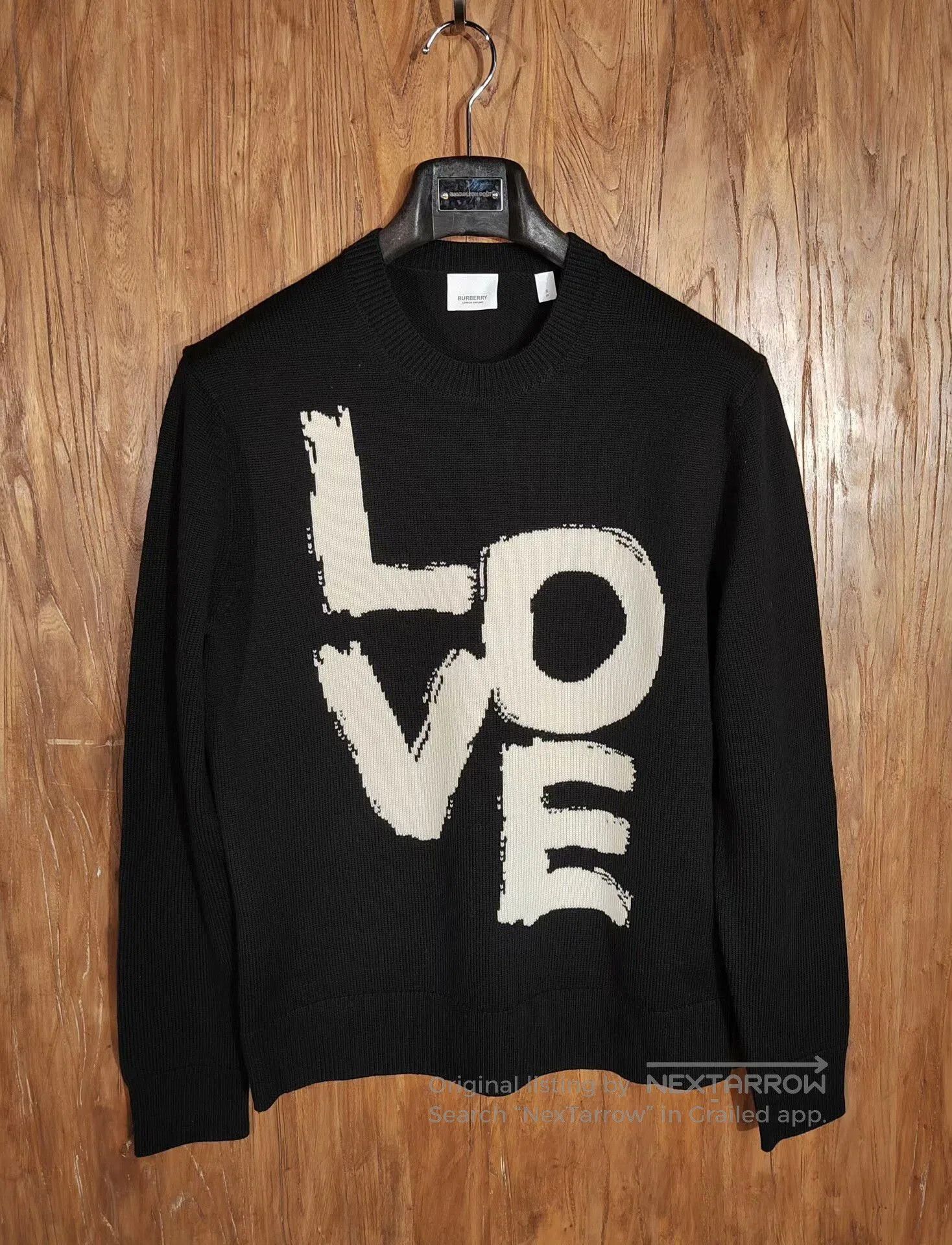 Burberry Burberry LOVE Sweater Black Wool Unisex. Size S / US 4 / IT 40 - 1 Thumbnail