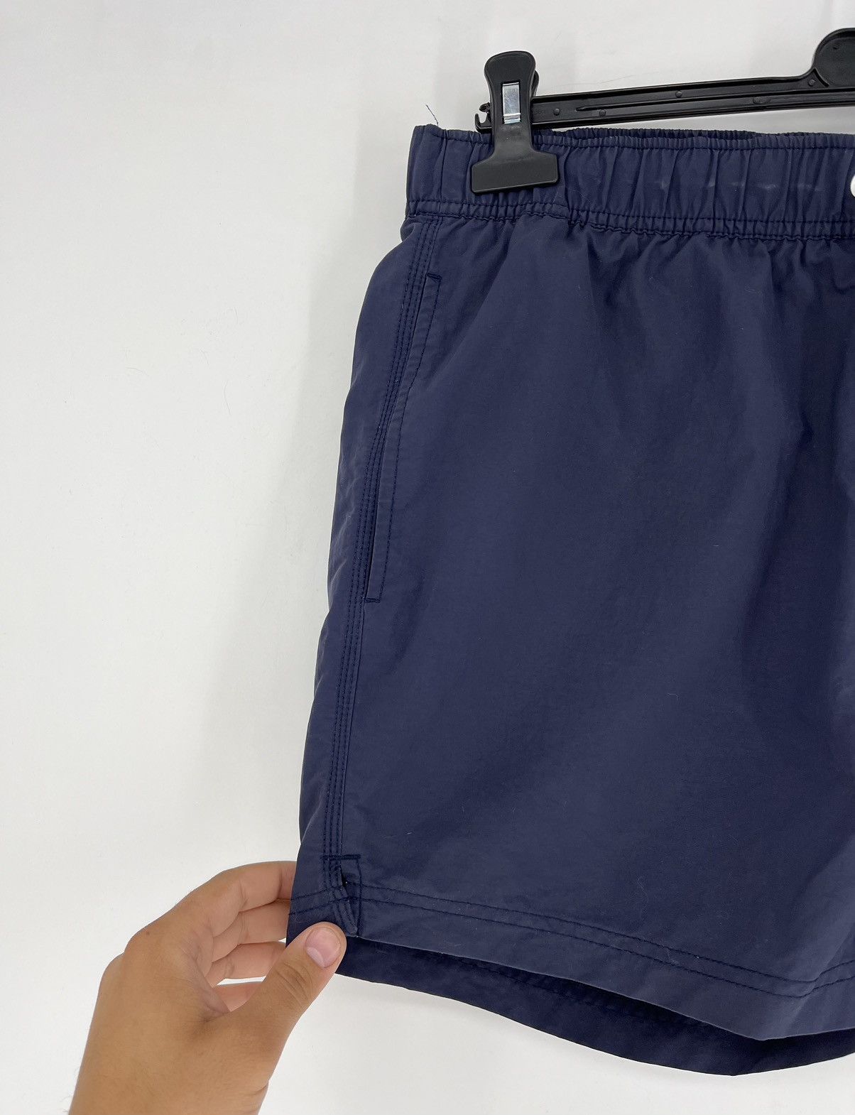 Tommy Hilfiger × Vintage 90s Vintage Tommy Hilfiger Navy Nylon Big Logo Shorts Travis Size US 36 / EU 52 - 3 Thumbnail