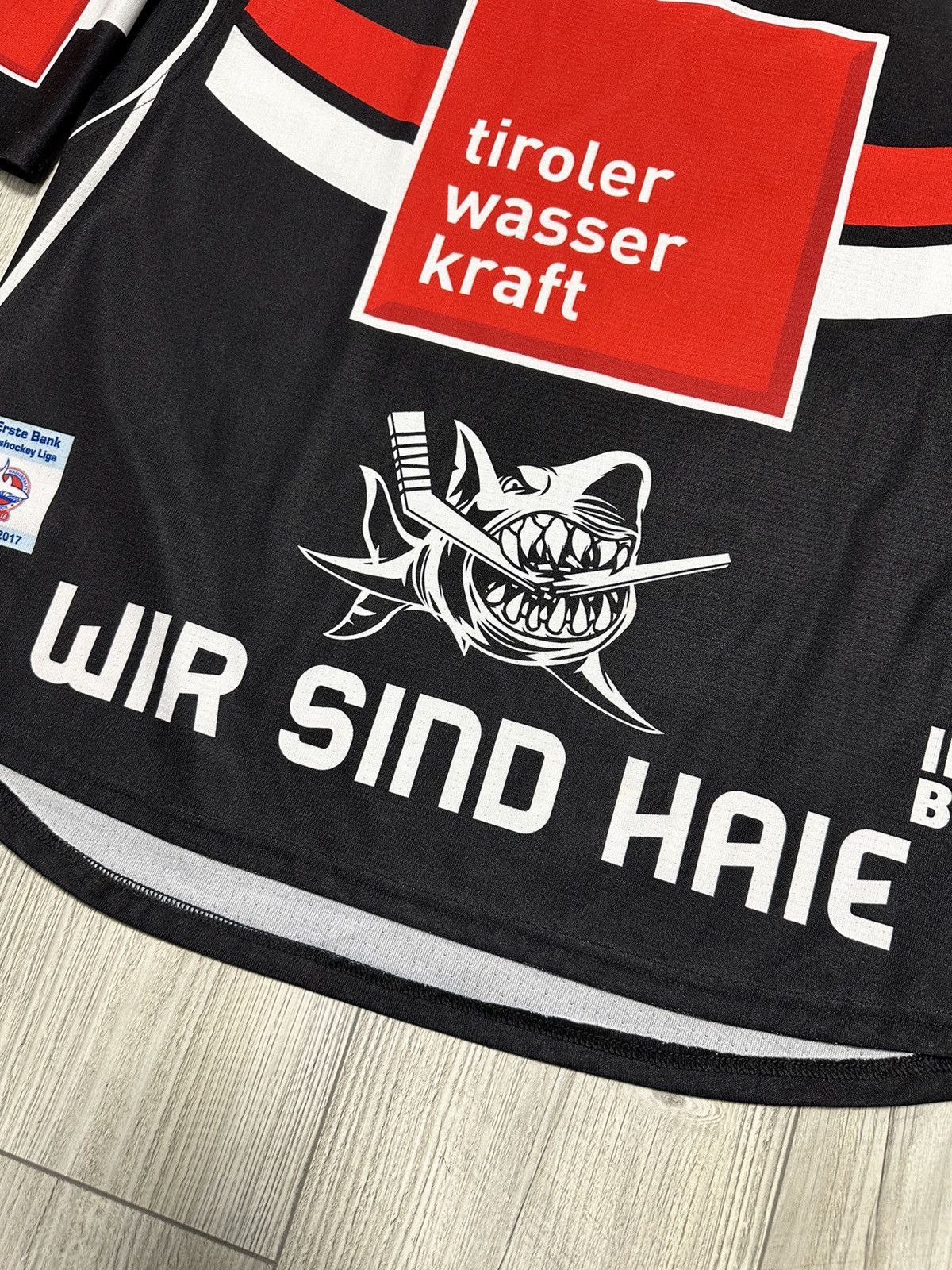 NHL HC Tiroler Wasserkraft Innsbruck Die Haie Jersey #57 Clark Size US L / EU 52-54 / 3 - 2 Thumbnail