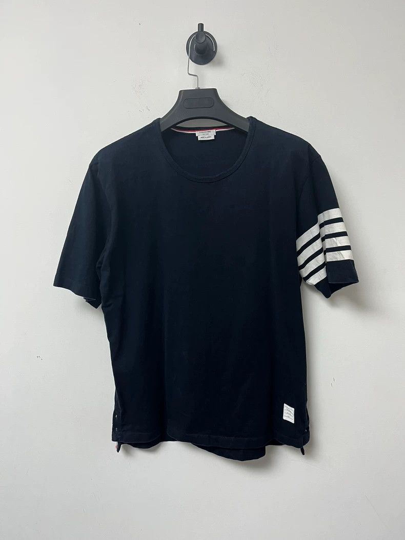 Thom Browne Thom browne Short-sleeved round-neck T-shirt 2504-Nextarrow Size US S / EU 44-46 / 1 - 1 Thumbnail