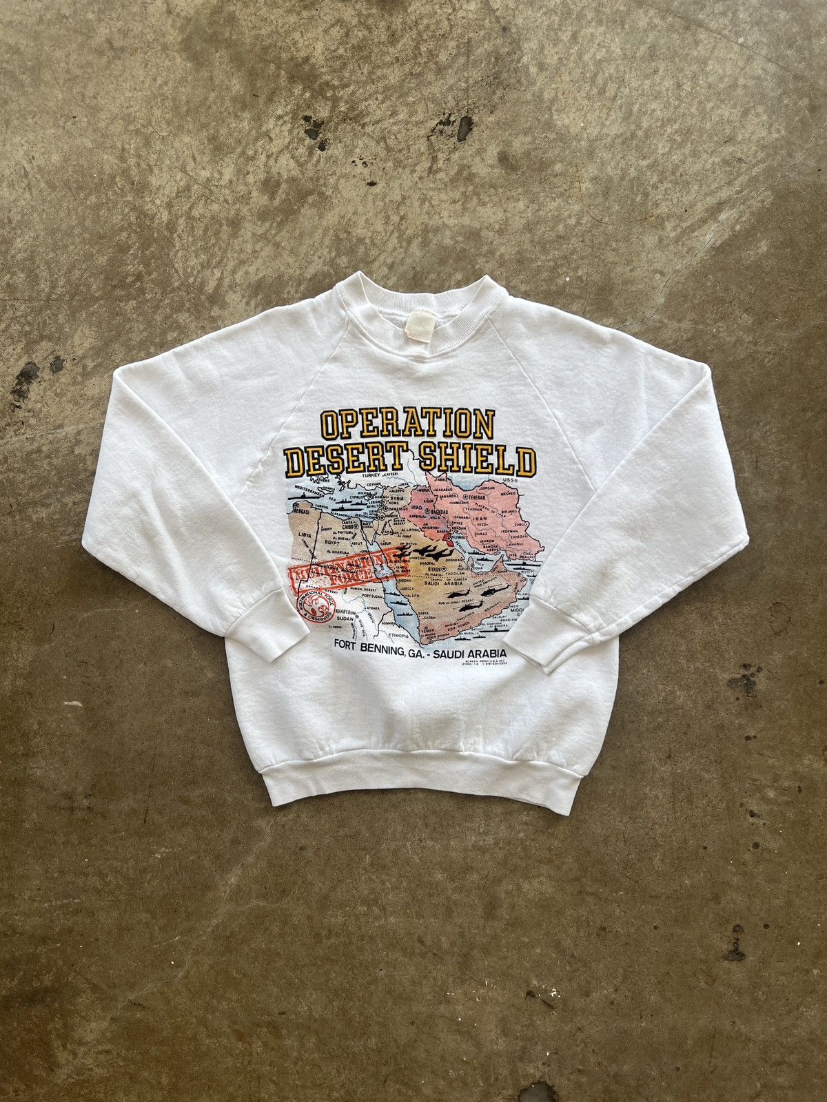Vintage Vintage Operation Desert Shield Crewneck Medium Size US M / EU 48-50 / 2 - 2 Thumbnail