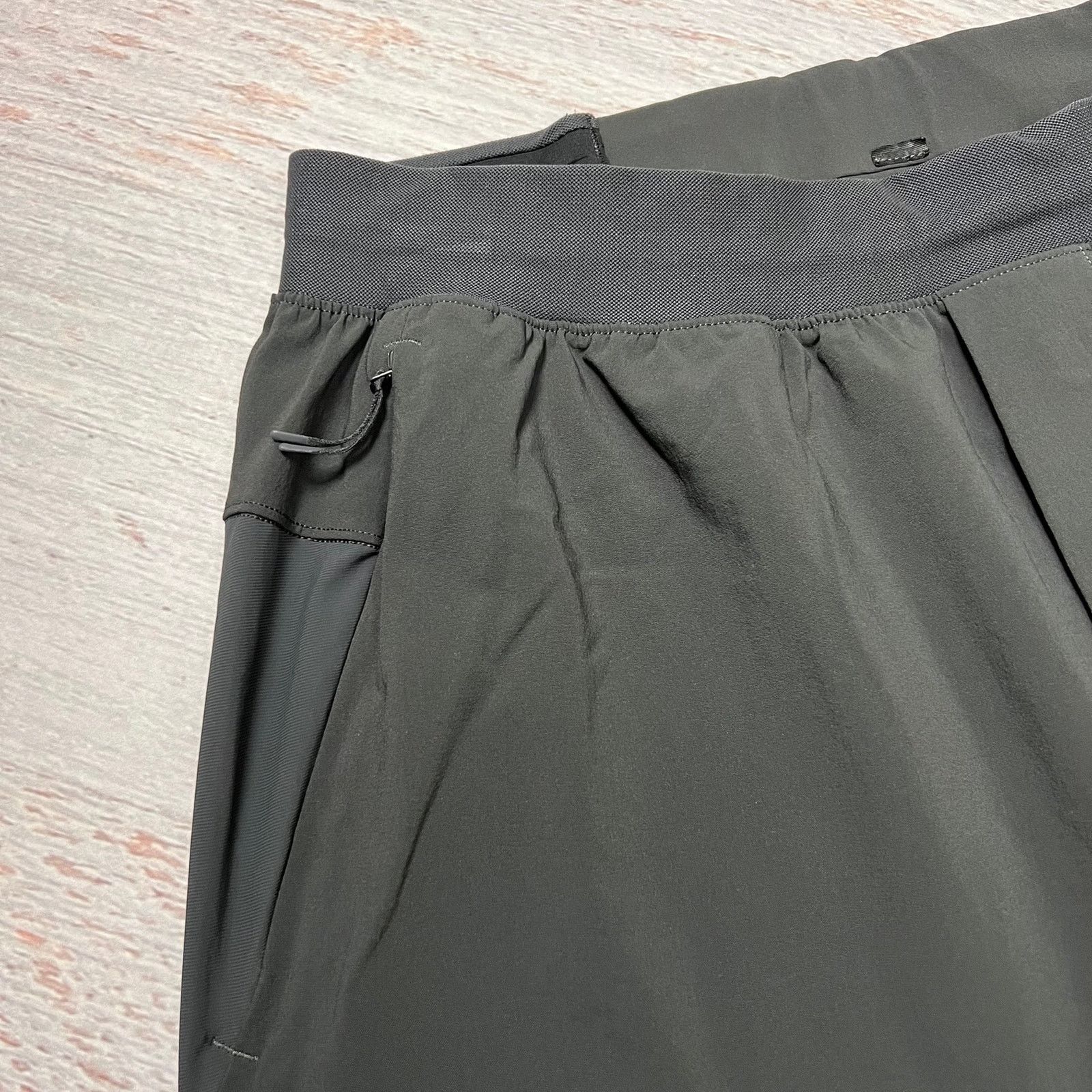 Lululemon Lululemon Surge Hybrid Pant Graphite Gray Size S Size US 33 - 12 Thumbnail