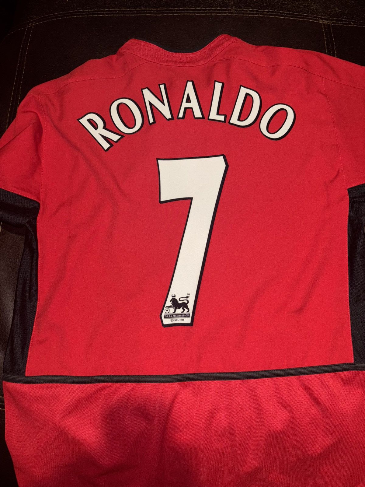 Nike 2003/04 Manchester United CR7 Size US M / EU 48-50 / 2 - 1 Thumbnail