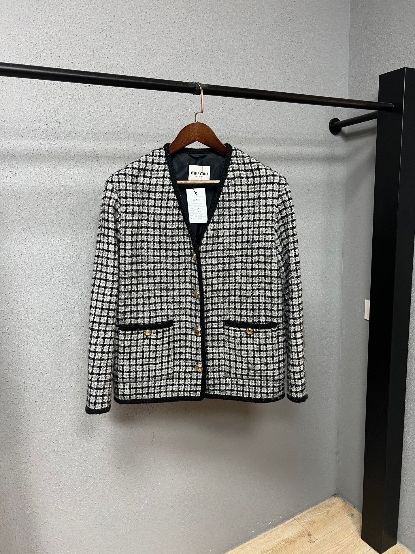 Miu Miu miu miu black and white plaid jacket Size S / US 4 / IT 40 - 1 Thumbnail