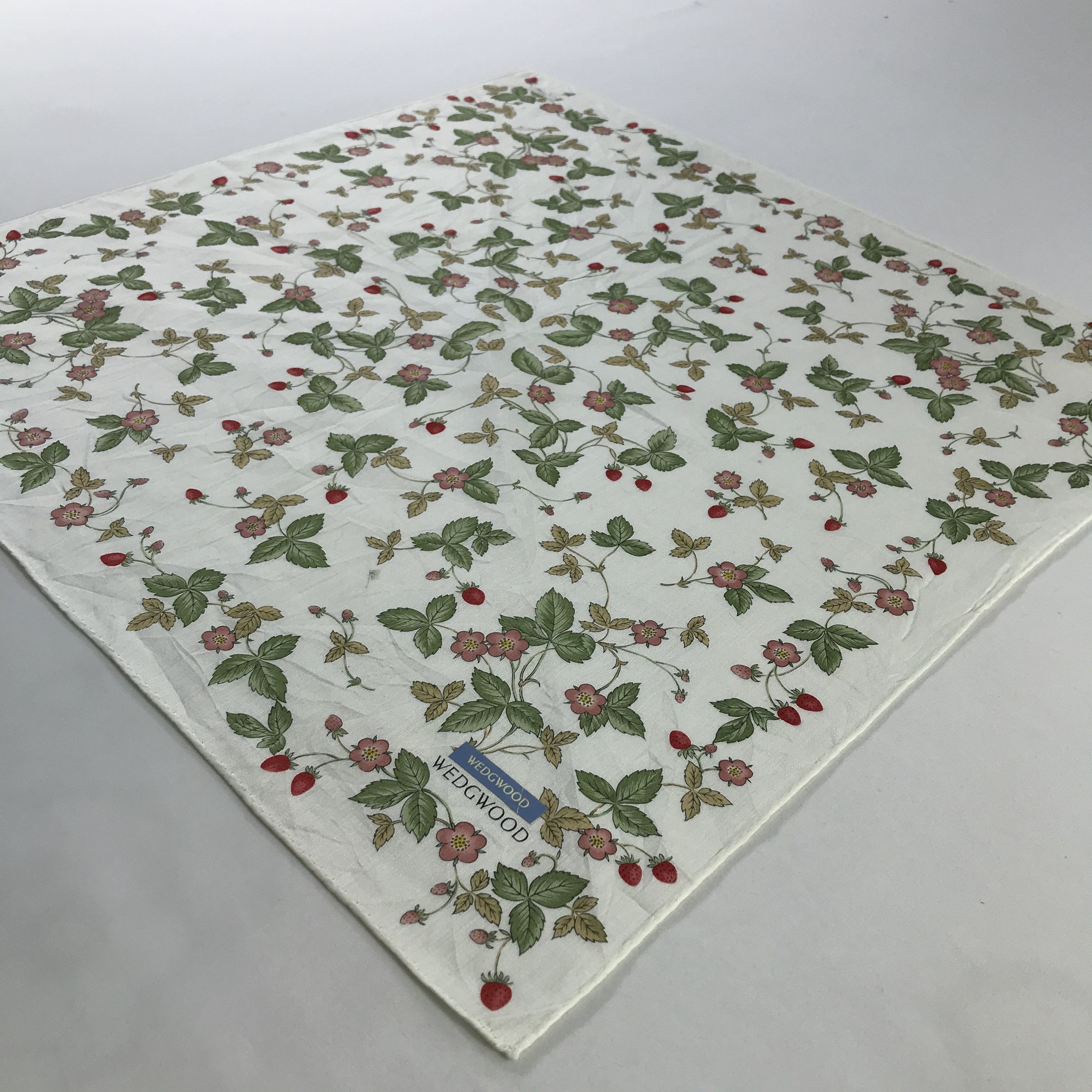 Vintage Wedgwood Bandana / Handkerchief / Neckerchief - S1168 Size ONE SIZE - 2 Thumbnail