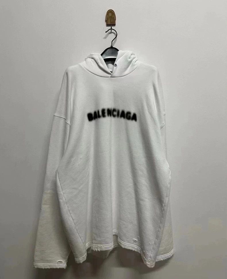 Balenciaga Balenciaga Fuzzy letter white hole sweater Logo mosaic let Size US S / EU 44-46 / 1 - 1 Thumbnail